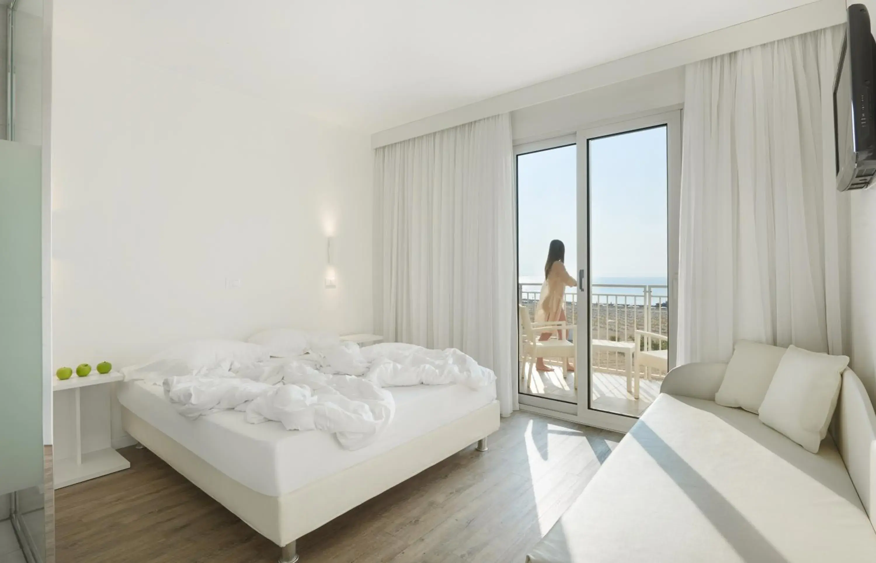 Triple Room with Sea View in Stellamare Triple Room with Sea View in Stellamare