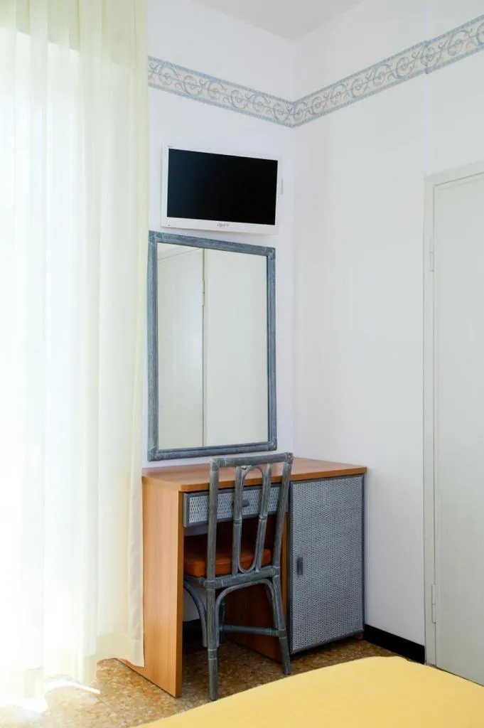 Decorative detail in Albergo Villa Mauri