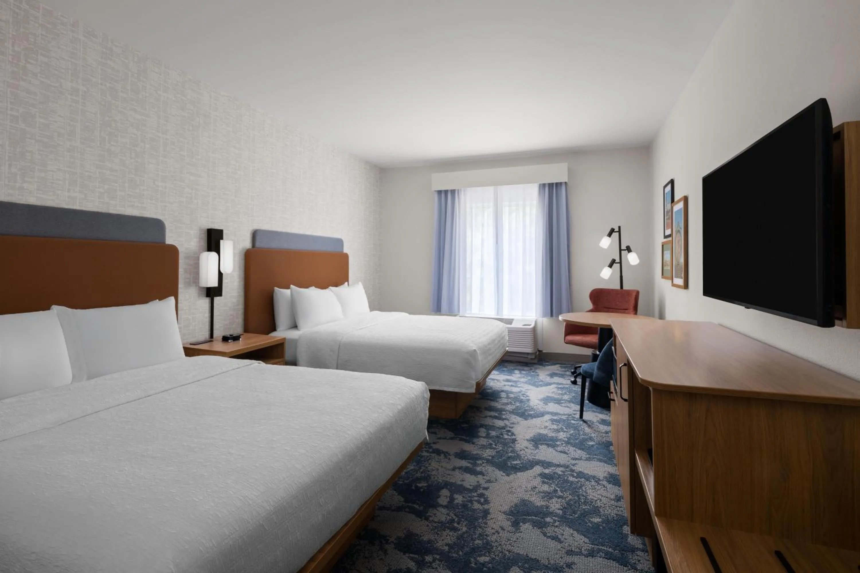 Bed in Hampton Inn & Suites Southern Pines-Pinehurst