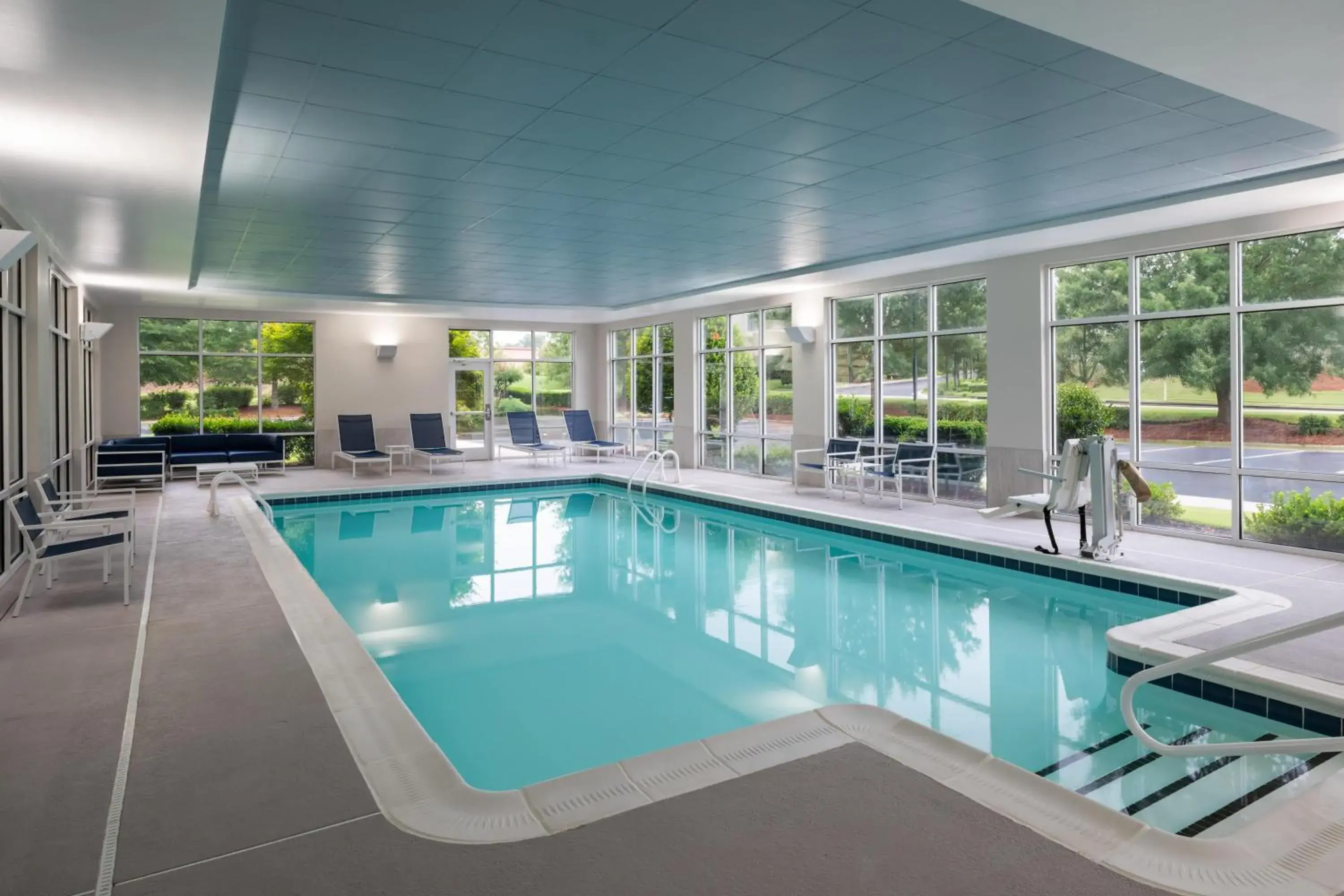 Pool view in Hampton Inn & Suites Southern Pines-Pinehurst Pool view in Hampton Inn & Suites Southern Pines-Pinehurst
