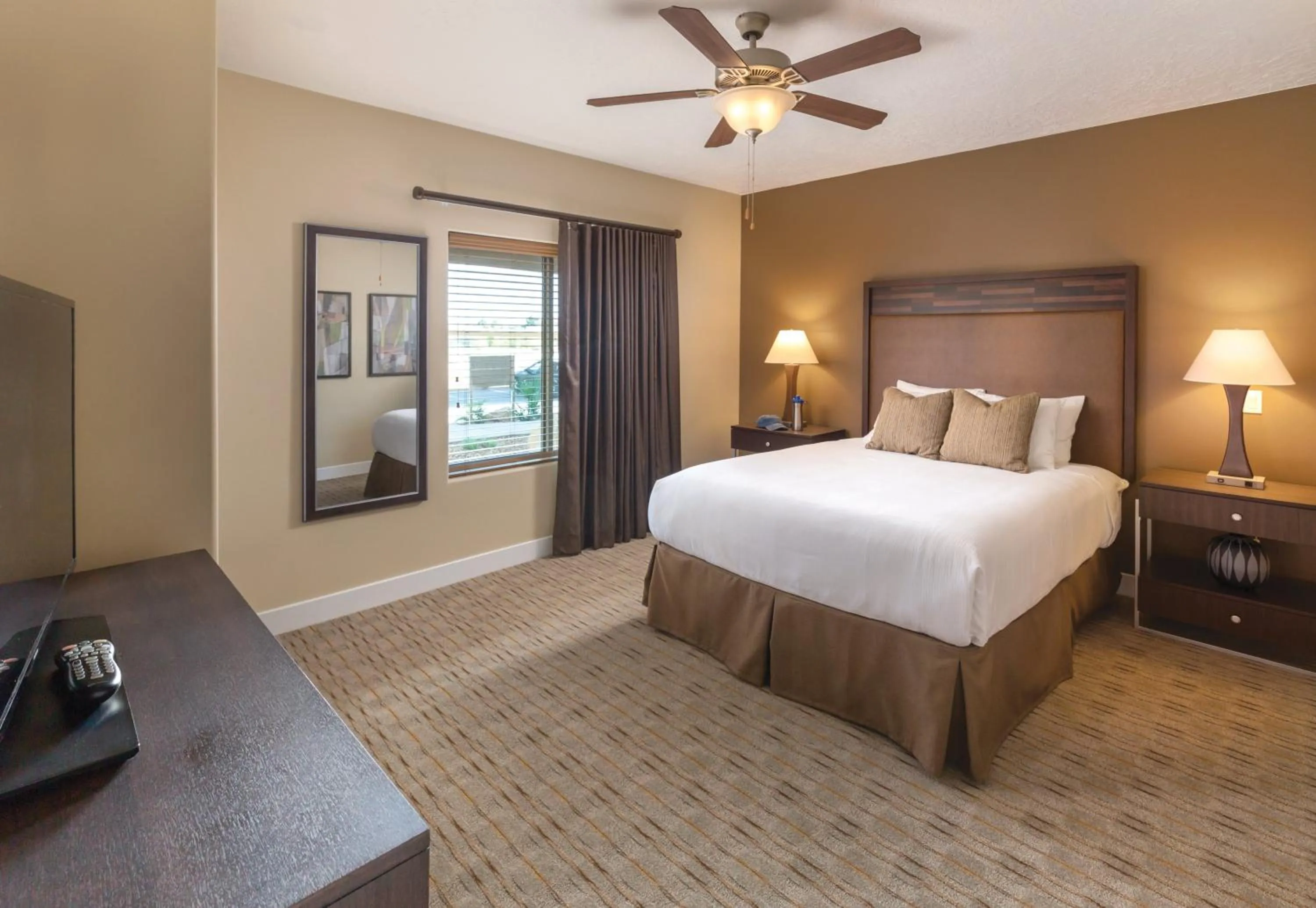 Photo of the whole room, Bed in WorldMark Estancia