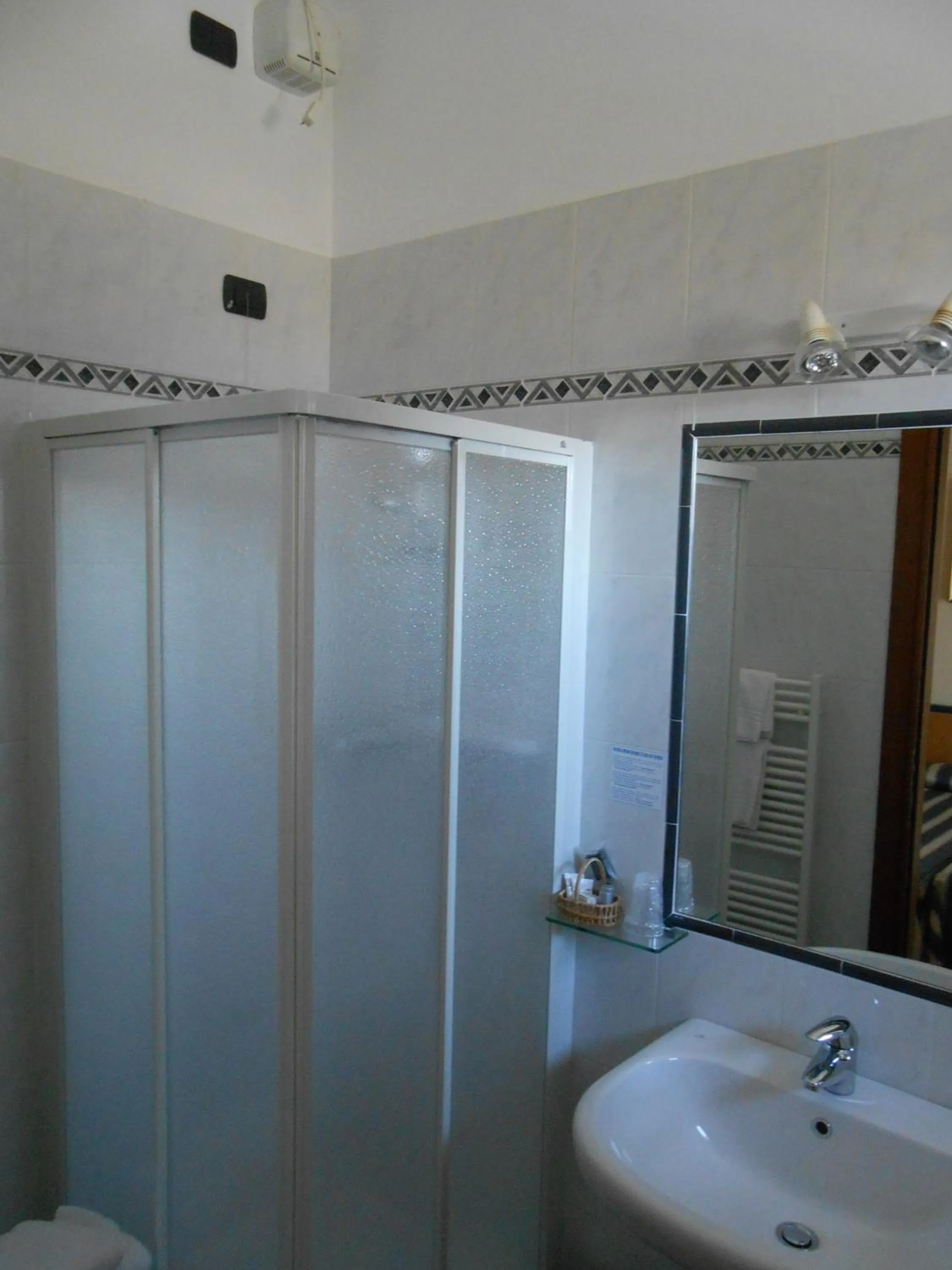 Bathroom in Albergo Villa Eva