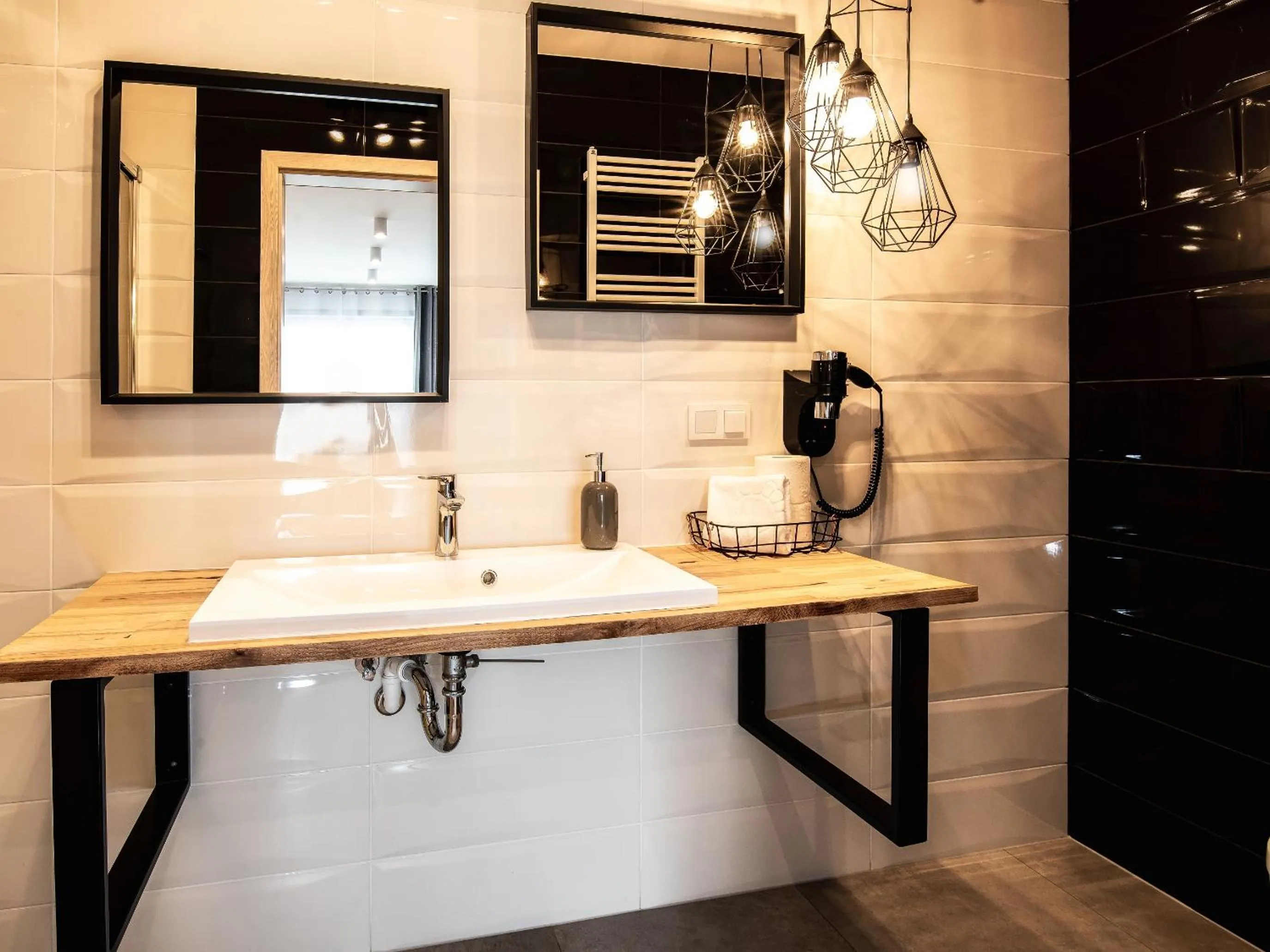 Al Mare - Apartamenty i pokoje