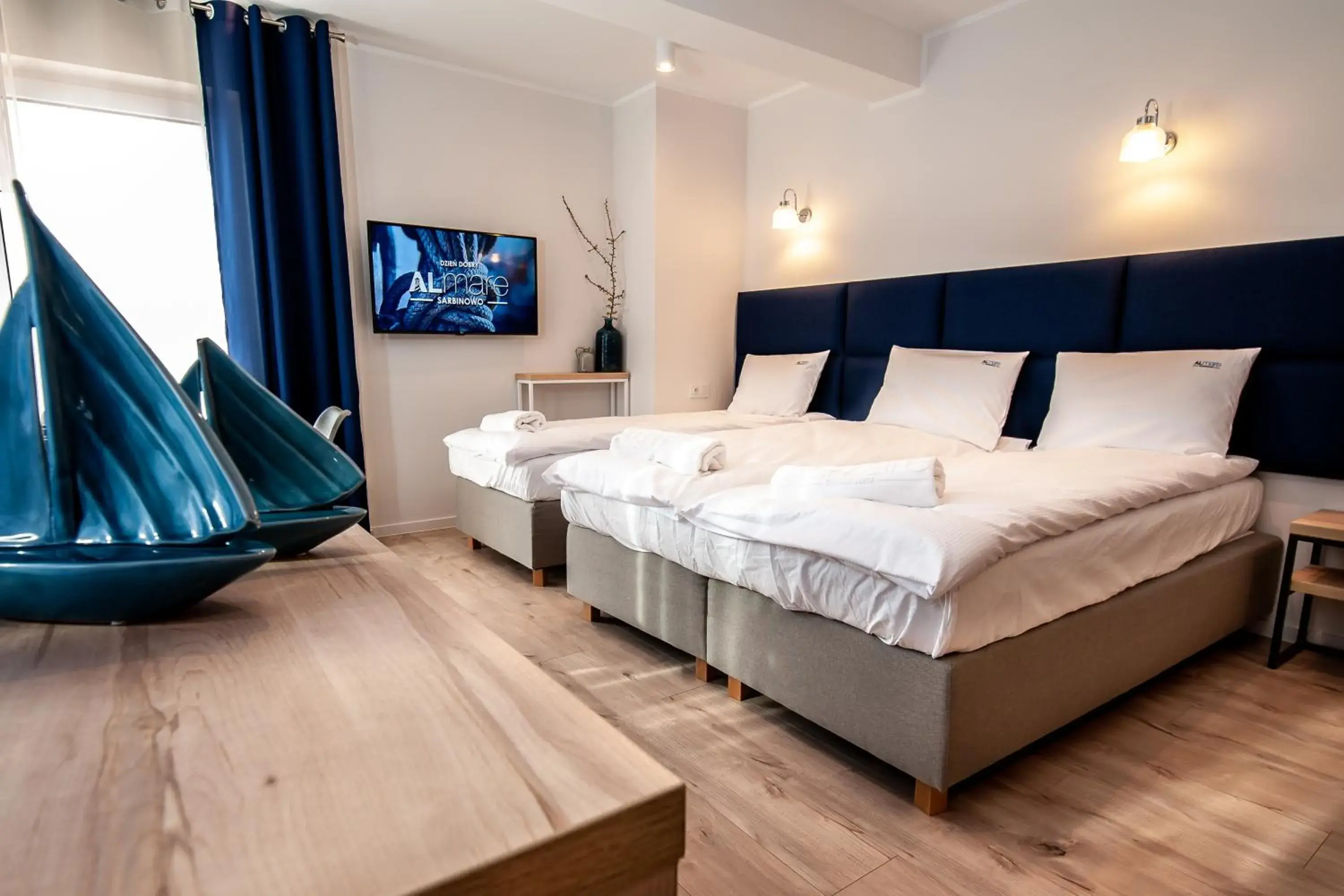 Comfort Triple Room with Balcony in Al Mare - Apartamenty i pokoje Comfort Triple Room with Balcony in Al Mare - Apartamenty i pokoje