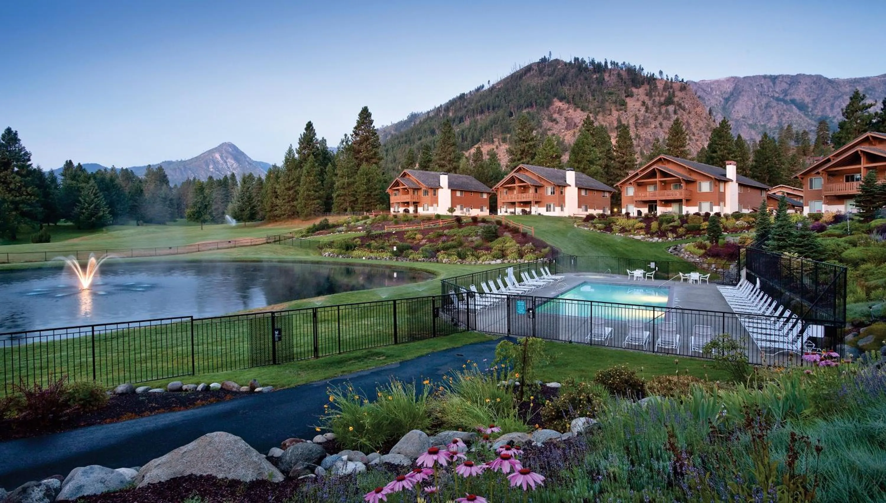 Swimming pool in WorldMark Leavenworth
