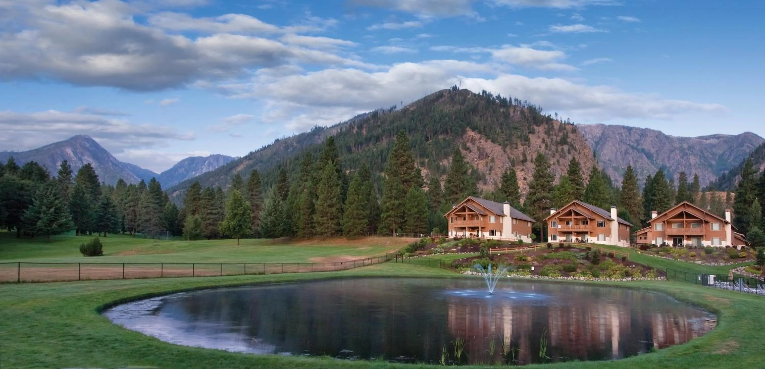 Lake view in WorldMark Leavenworth