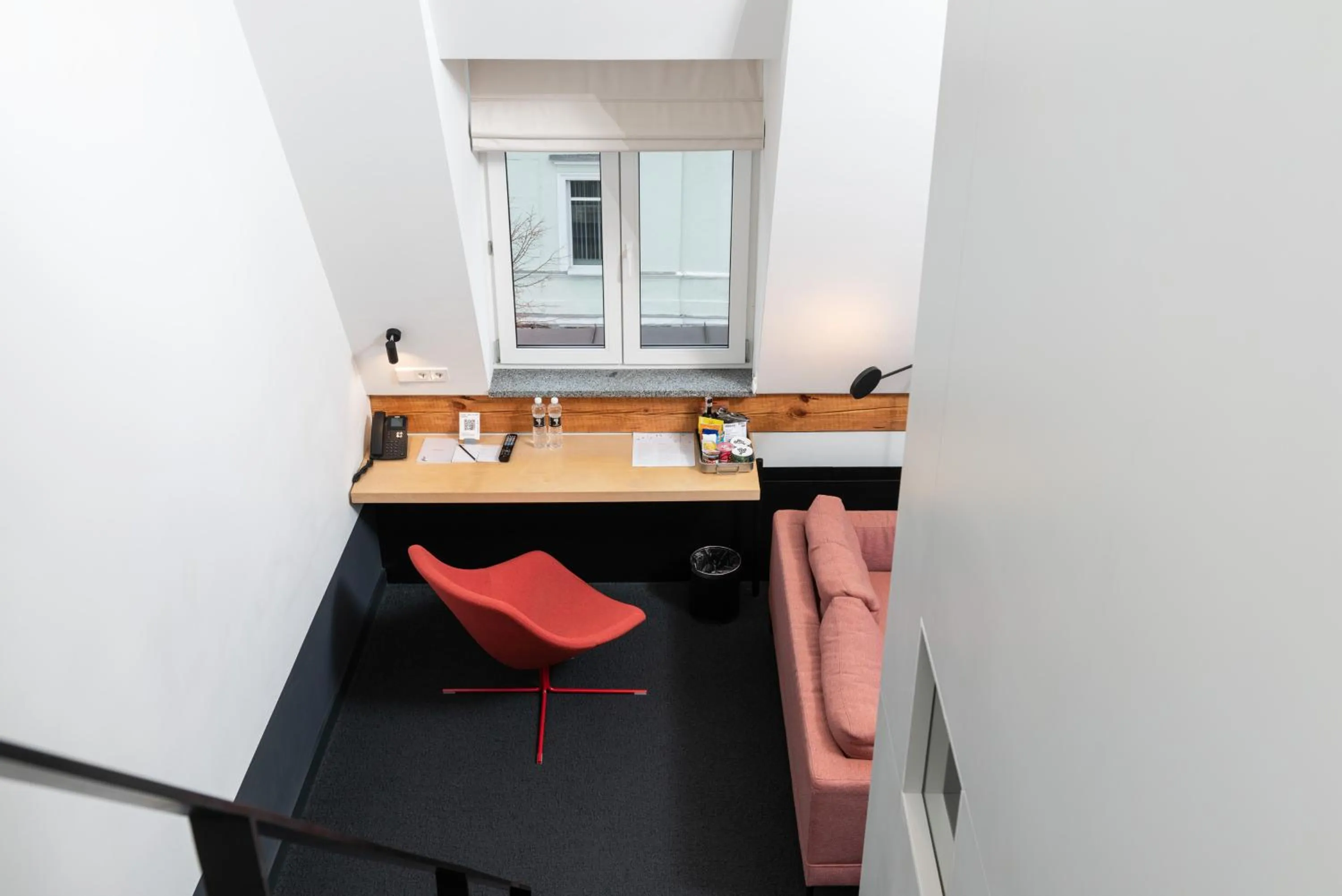 Communal lounge/ TV room in BURSA Hotel Kyiv