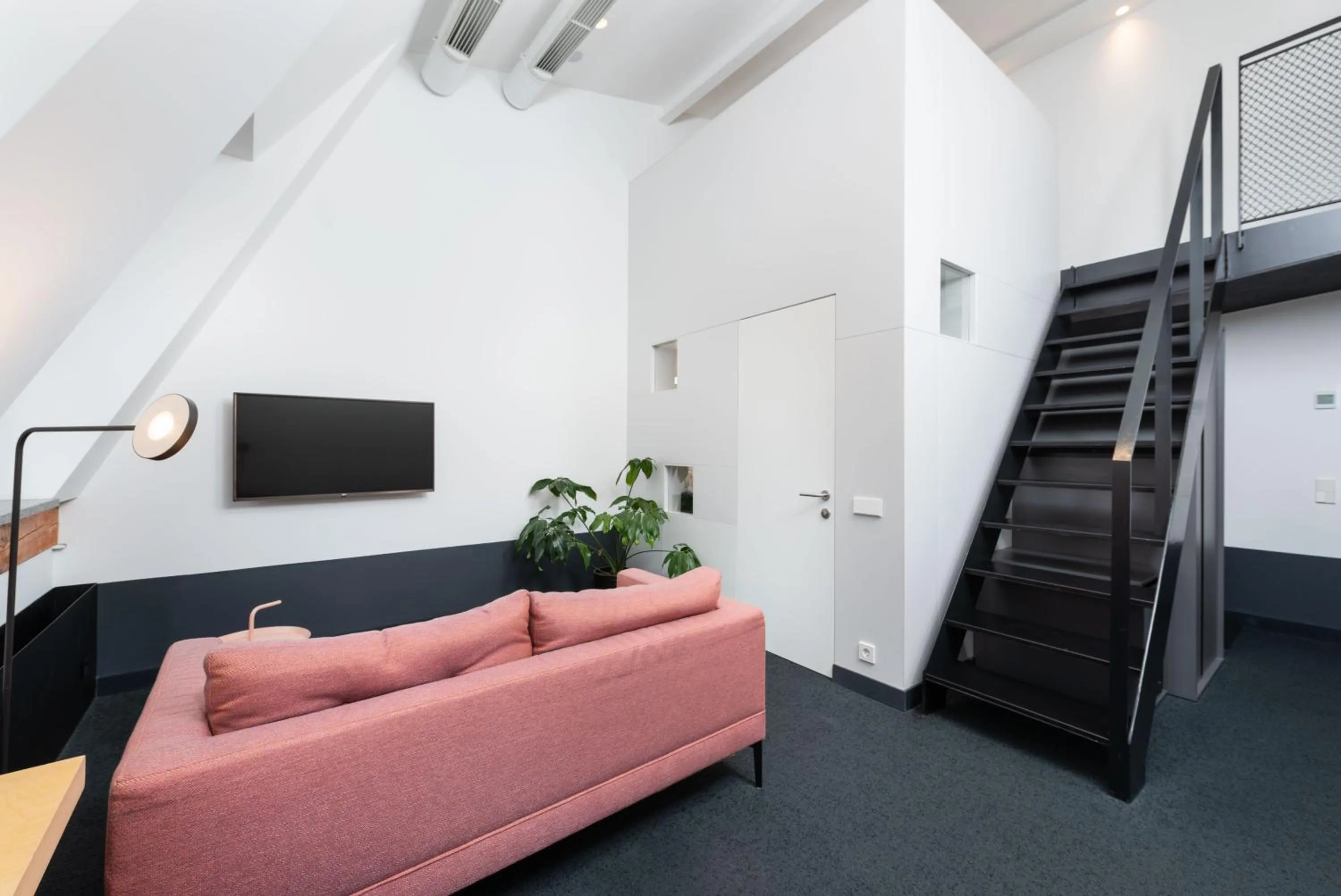 Communal lounge/ TV room in BURSA Hotel Kyiv