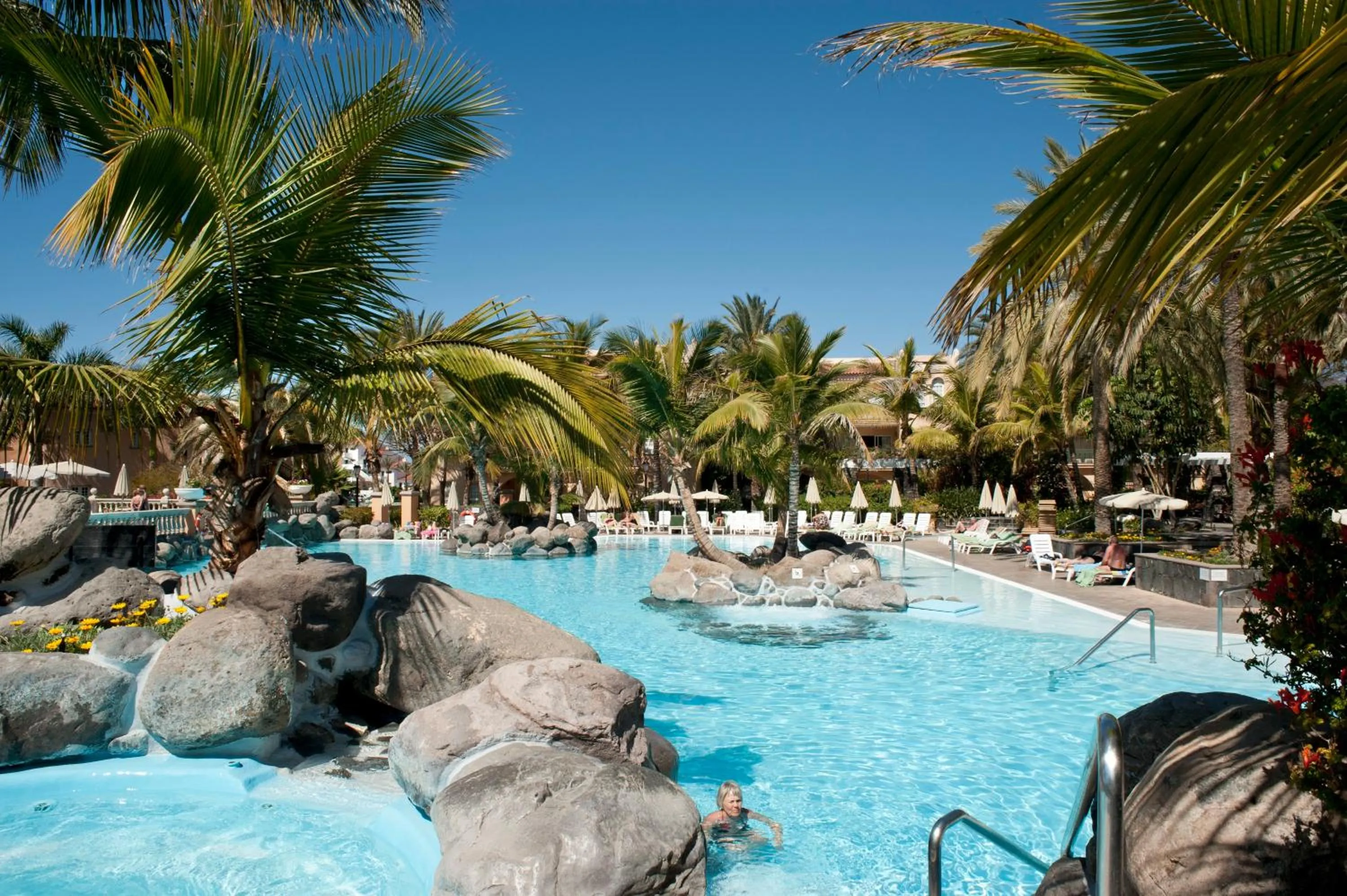 Swimming pool in Palm Oasis Maspalomas