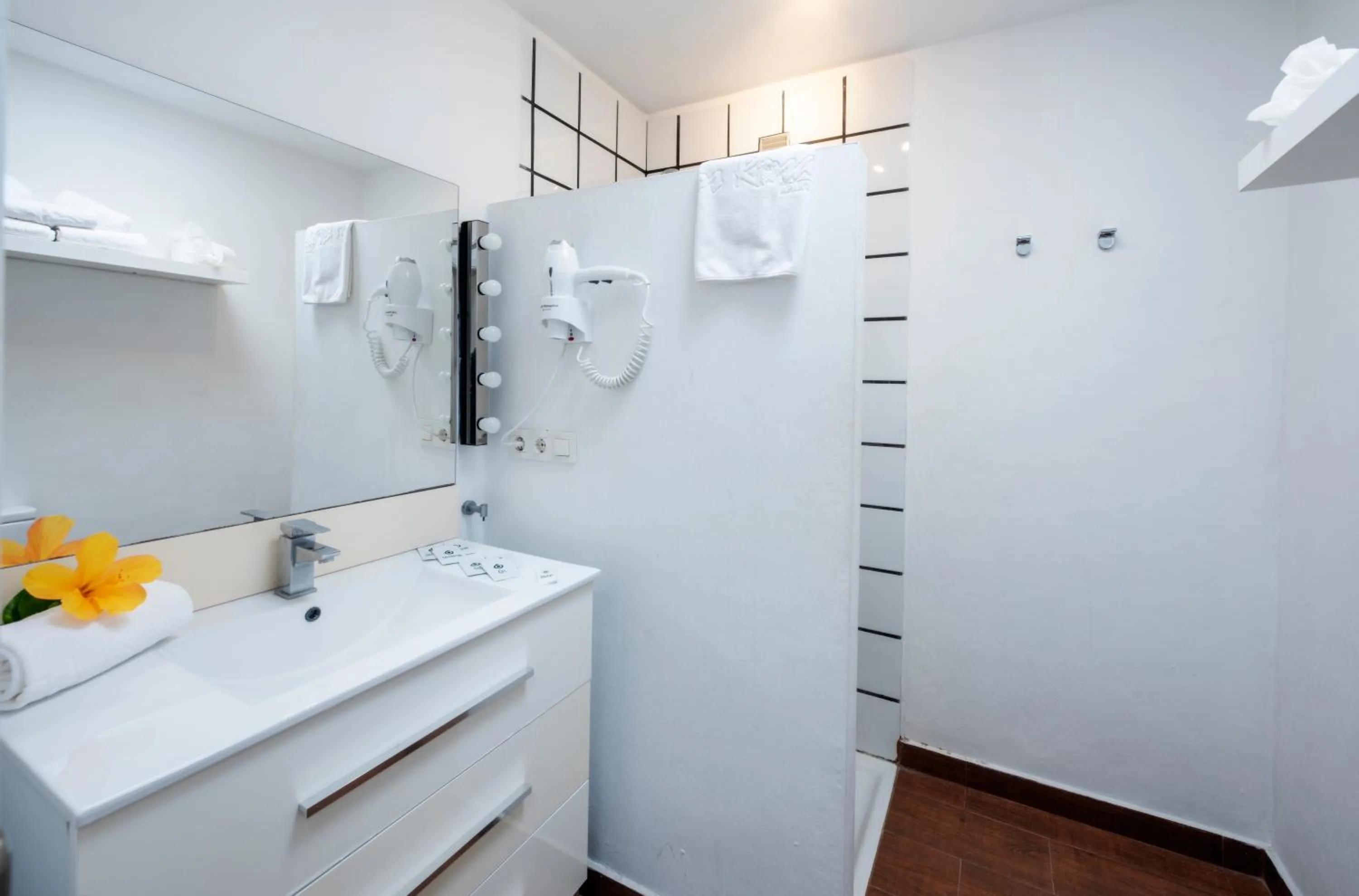 Shower in Apartamentos Los Rosales