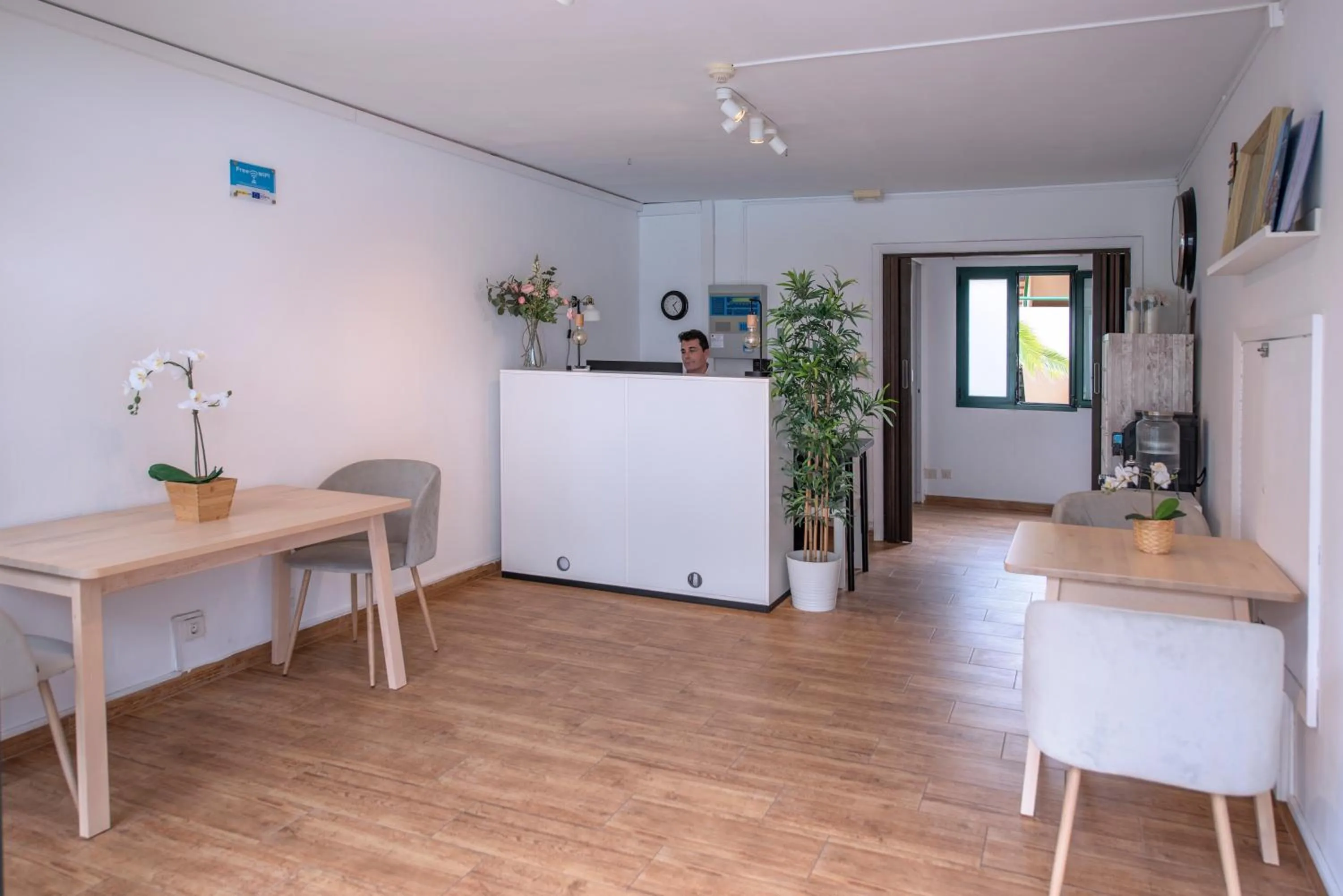 Lobby or reception in Apartamentos Los Rosales