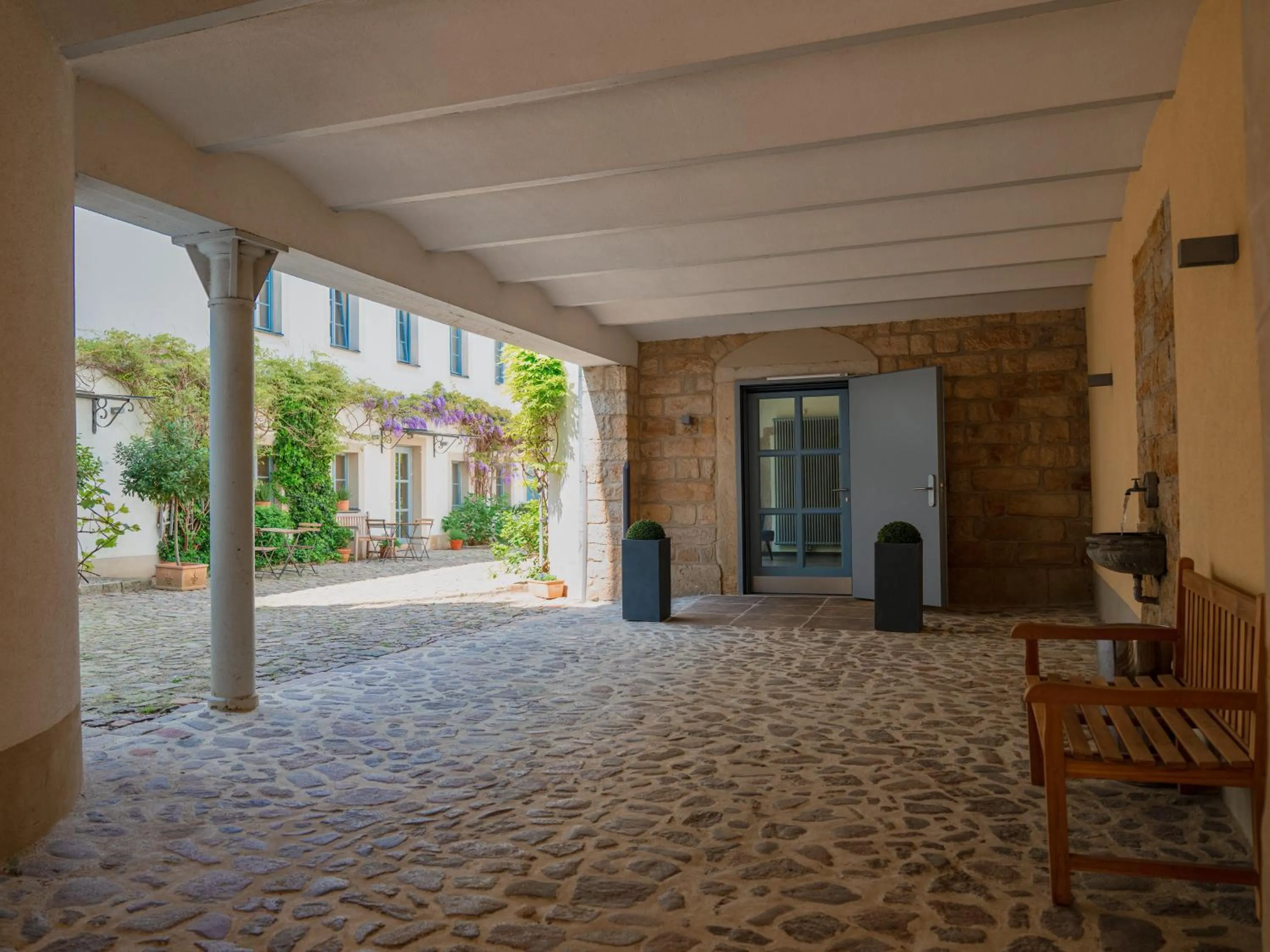 Hofgarten 1824 Hotel garni