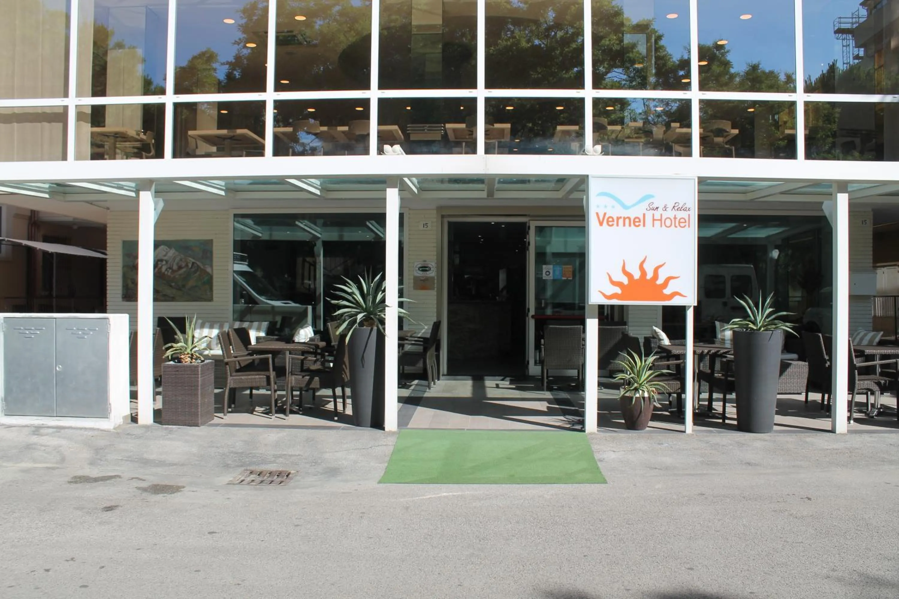 Property building in Hotel Vernel