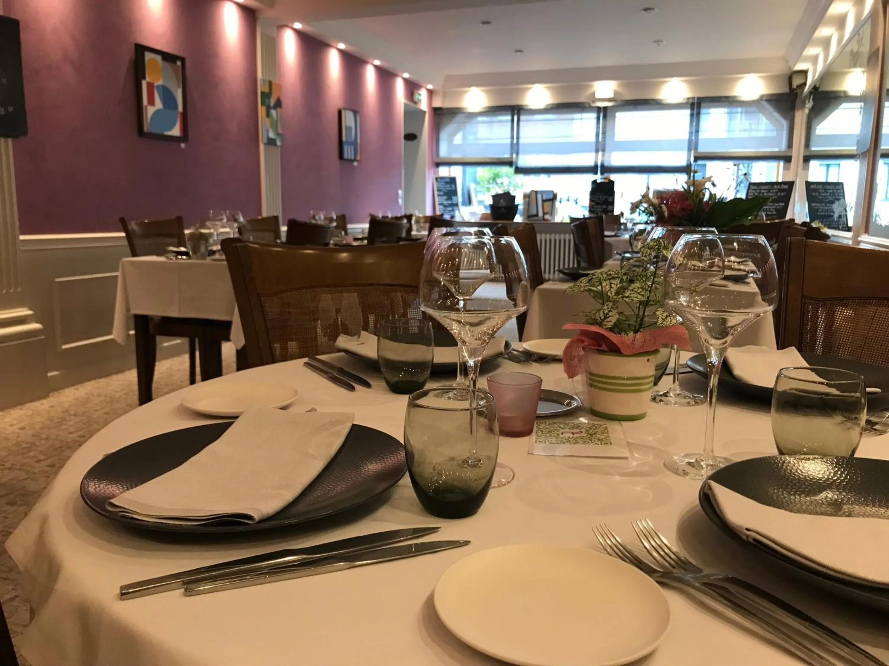 Logis Hotel & Restaurant La Paix