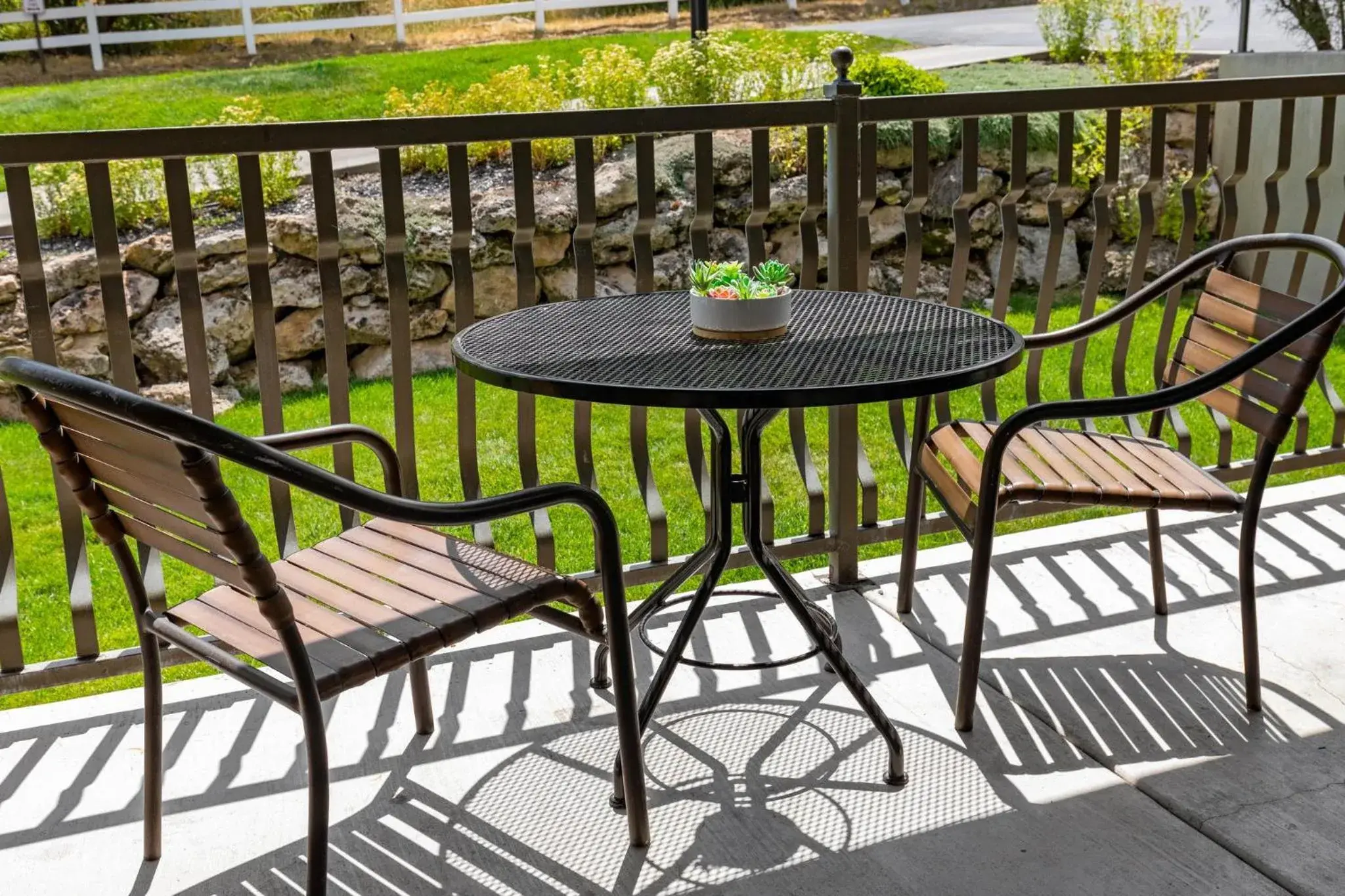 Property building in WorldMark Midway Property building in WorldMark Midway