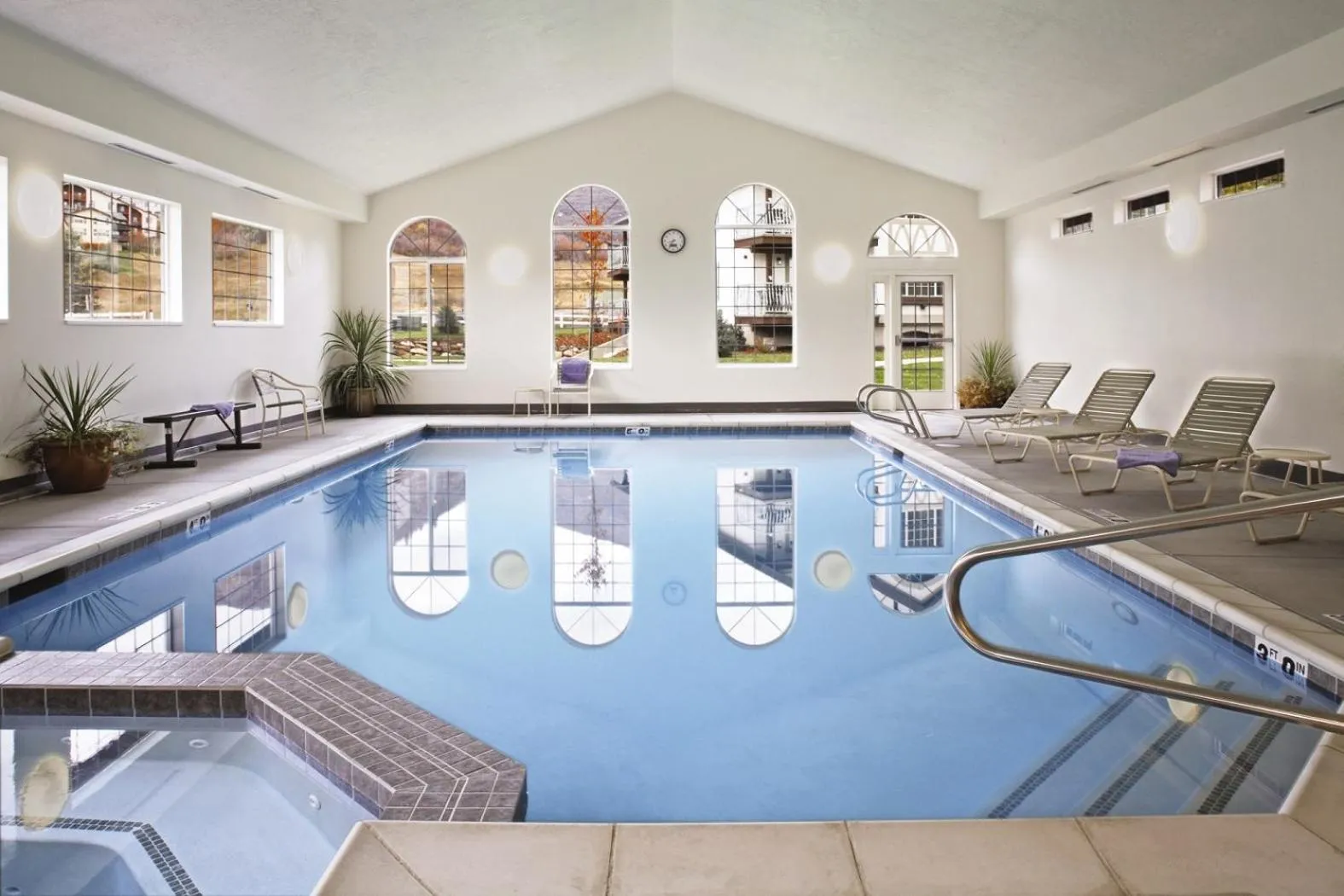 Swimming pool in WorldMark Midway