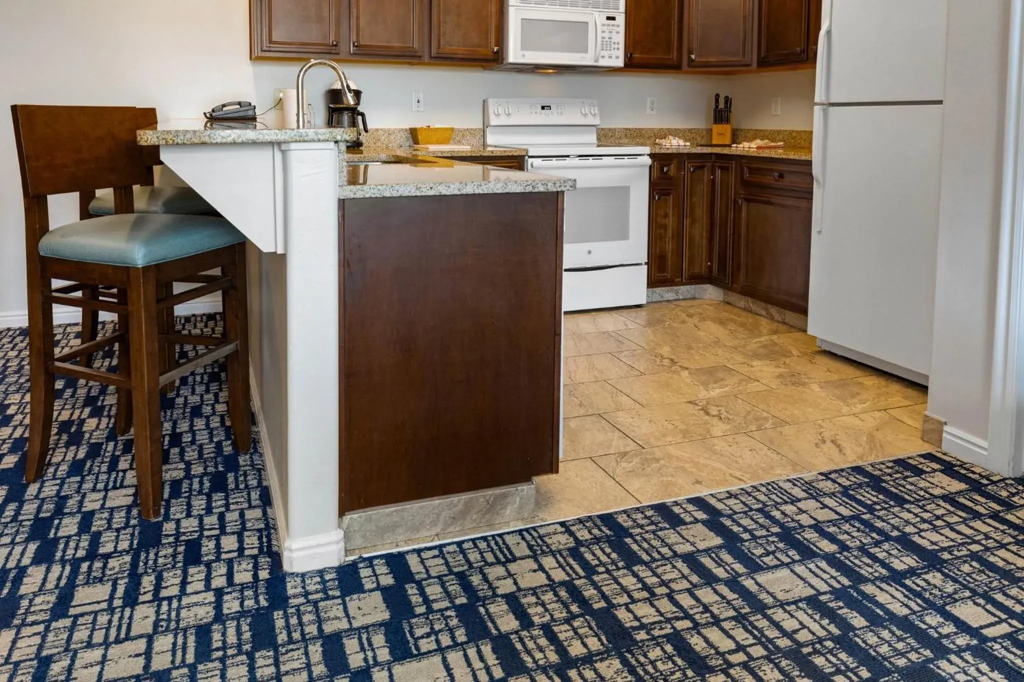 Restaurant/places to eat in WorldMark Midway Restaurant/places to eat in WorldMark Midway