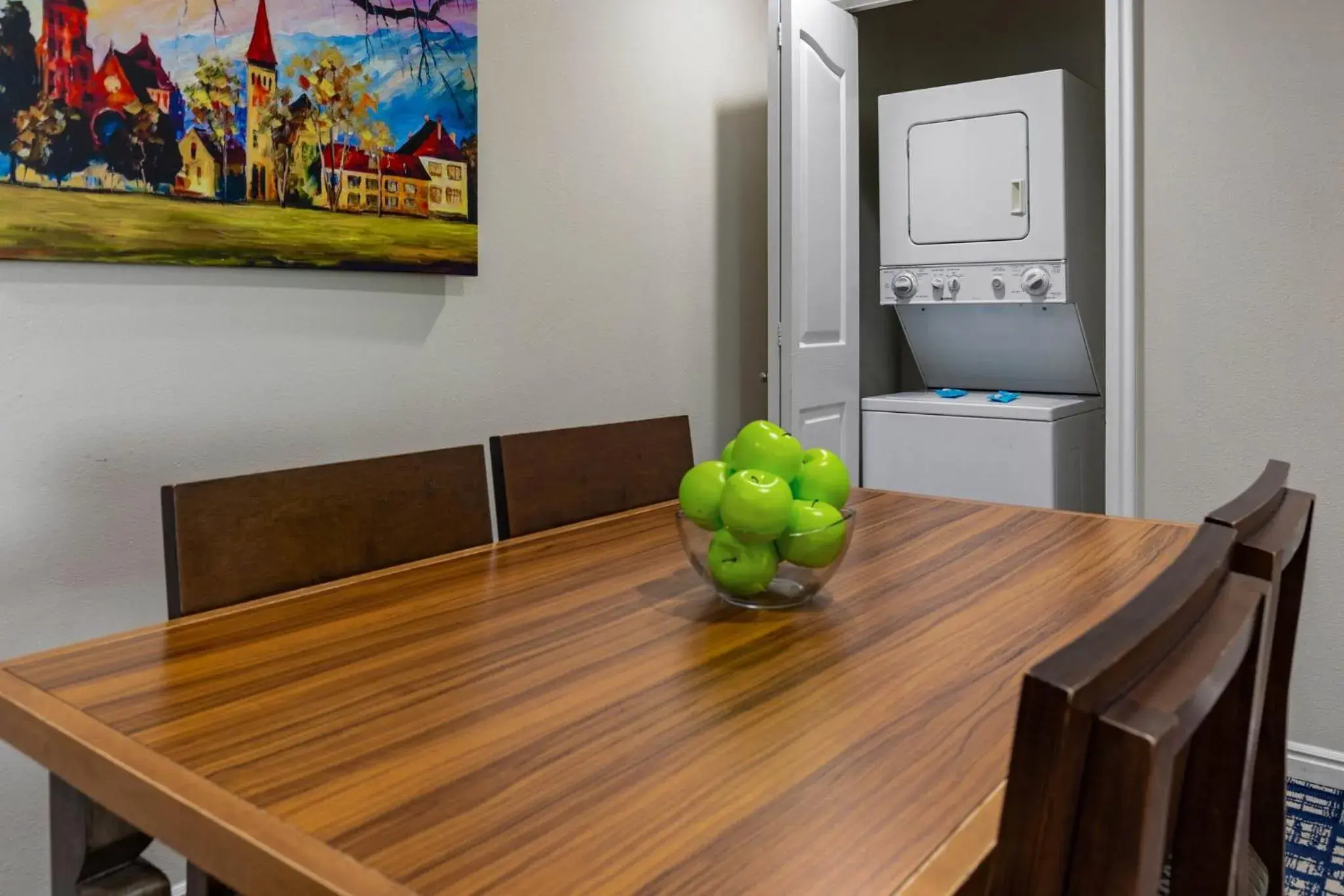 Restaurant/places to eat in WorldMark Midway Restaurant/places to eat in WorldMark Midway