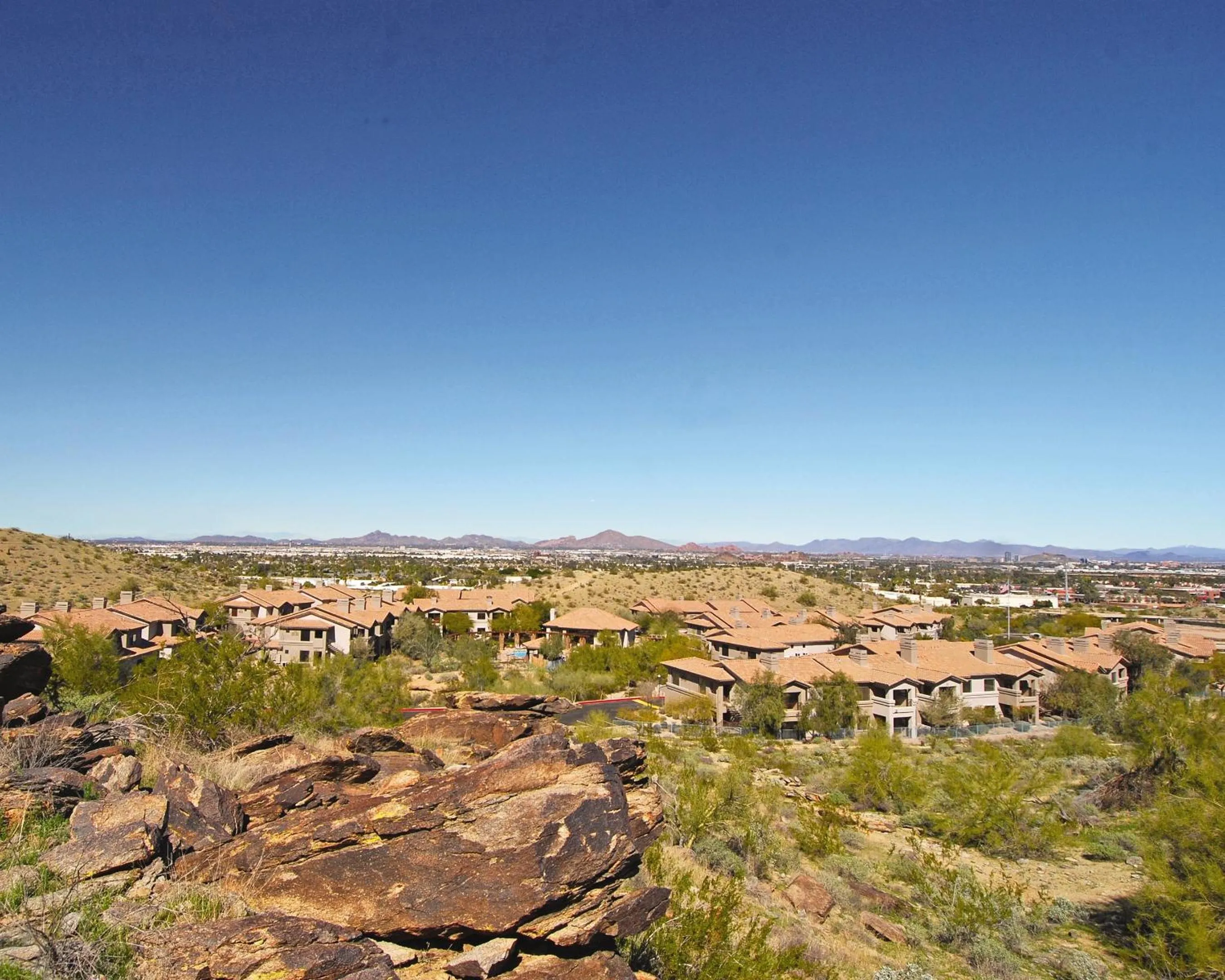 Property building in WorldMark Phoenix - South Mountain Preserve