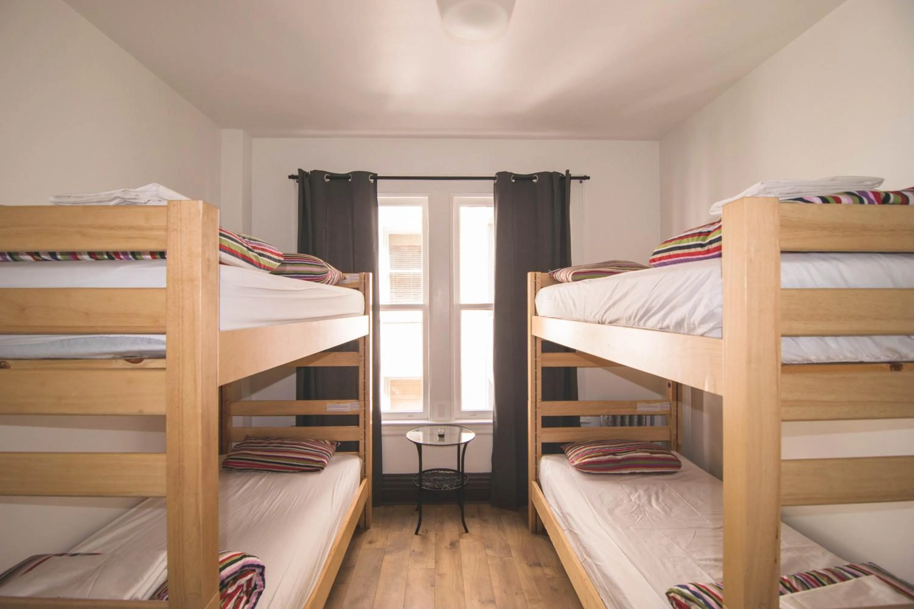 bunk bed, Bed in The Bartlett Hotel and Guesthouse