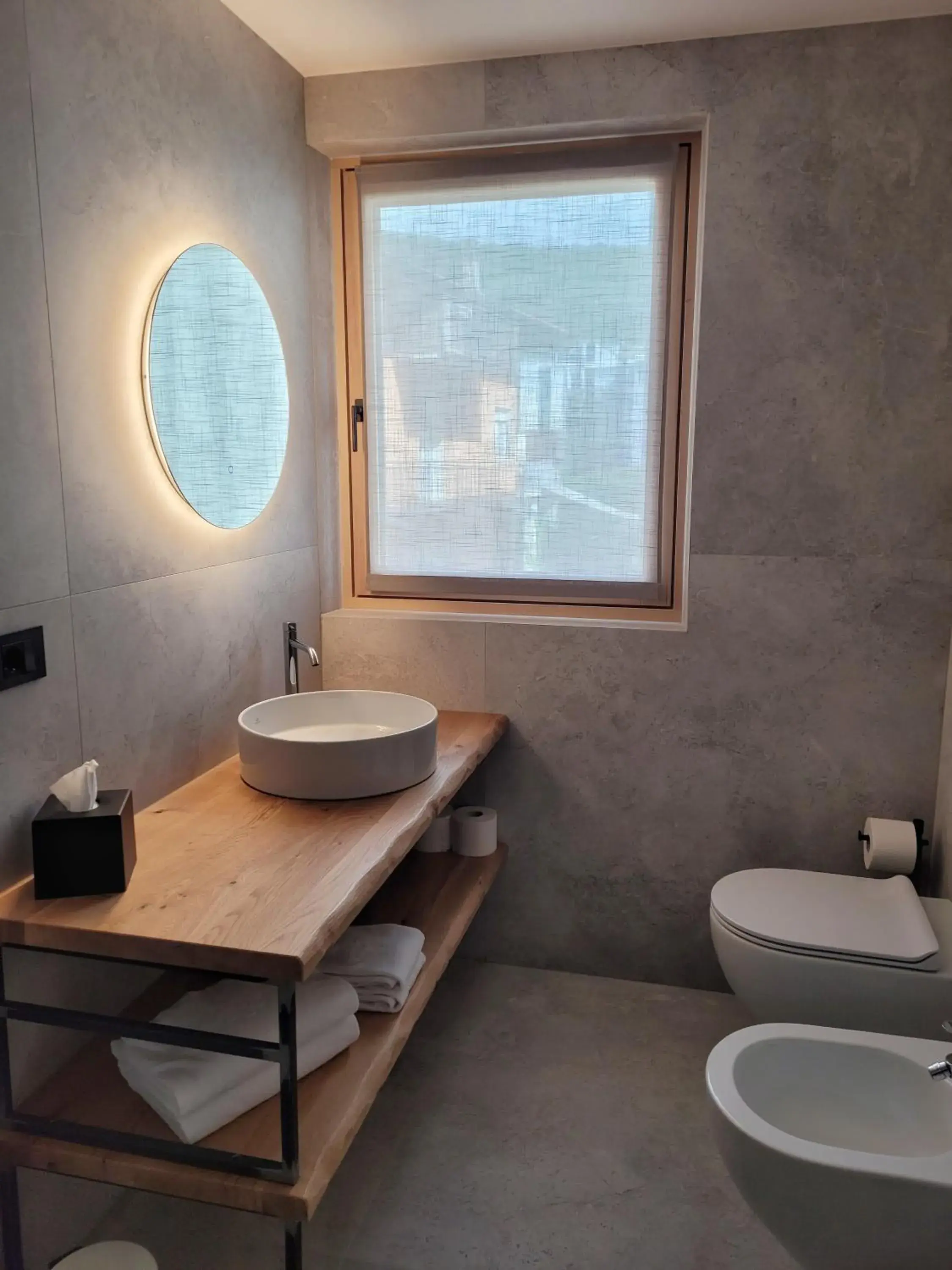 Toilet in Locanda Restel De Fer Toilet in Locanda Restel De Fer