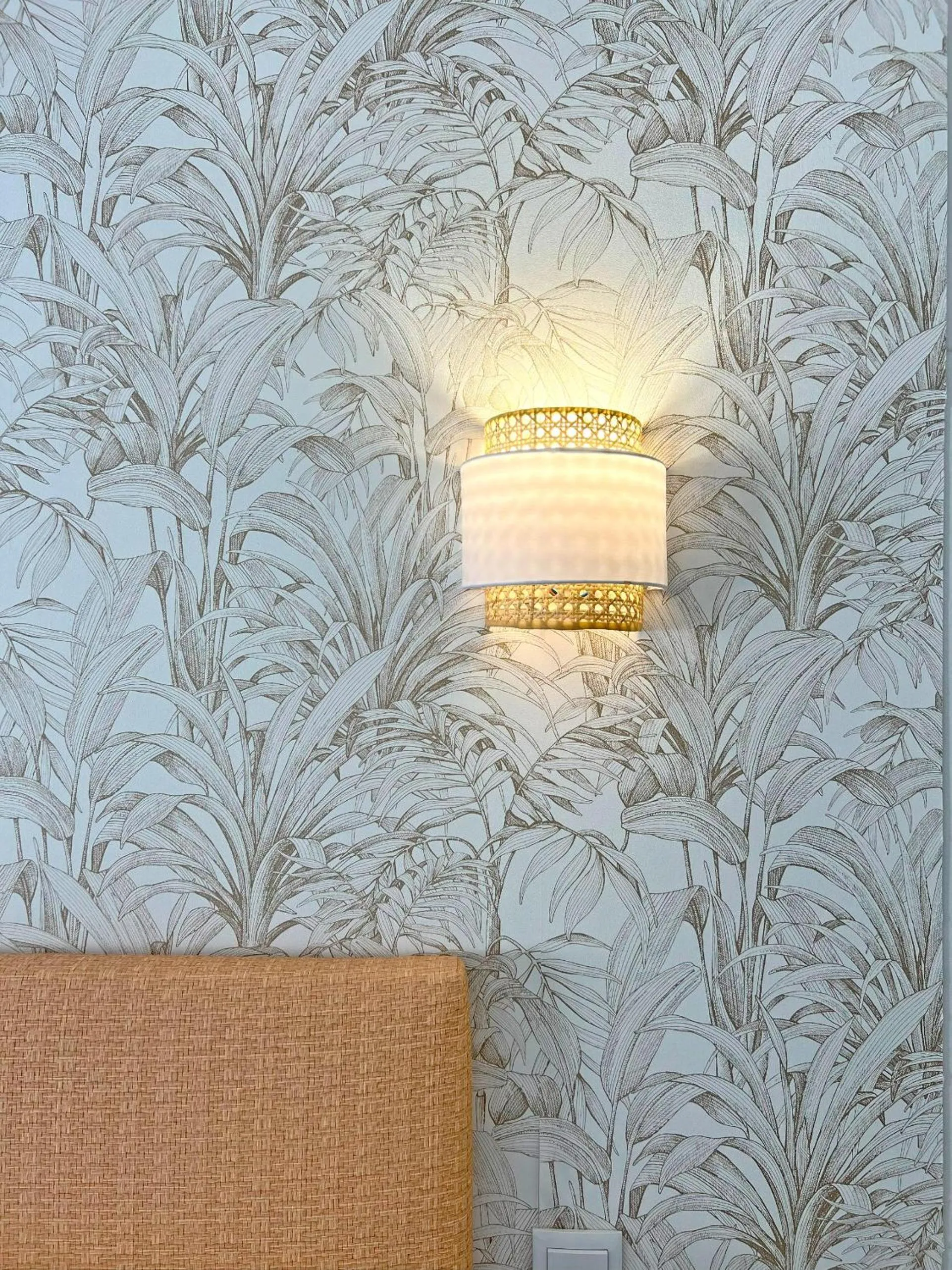 Decorative detail in Moon Dreams Noja