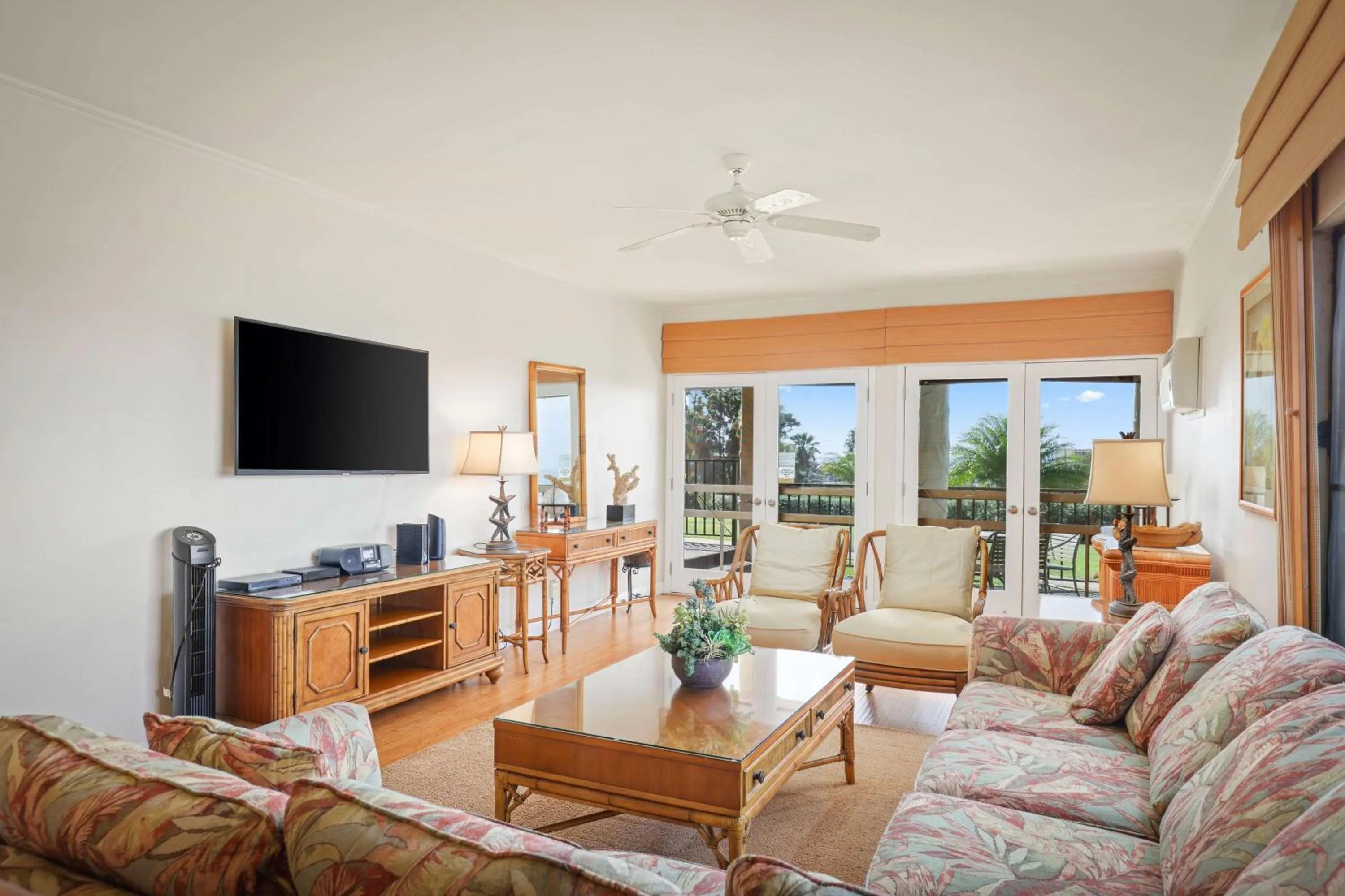 TV and multimedia in Aston Maui Hill