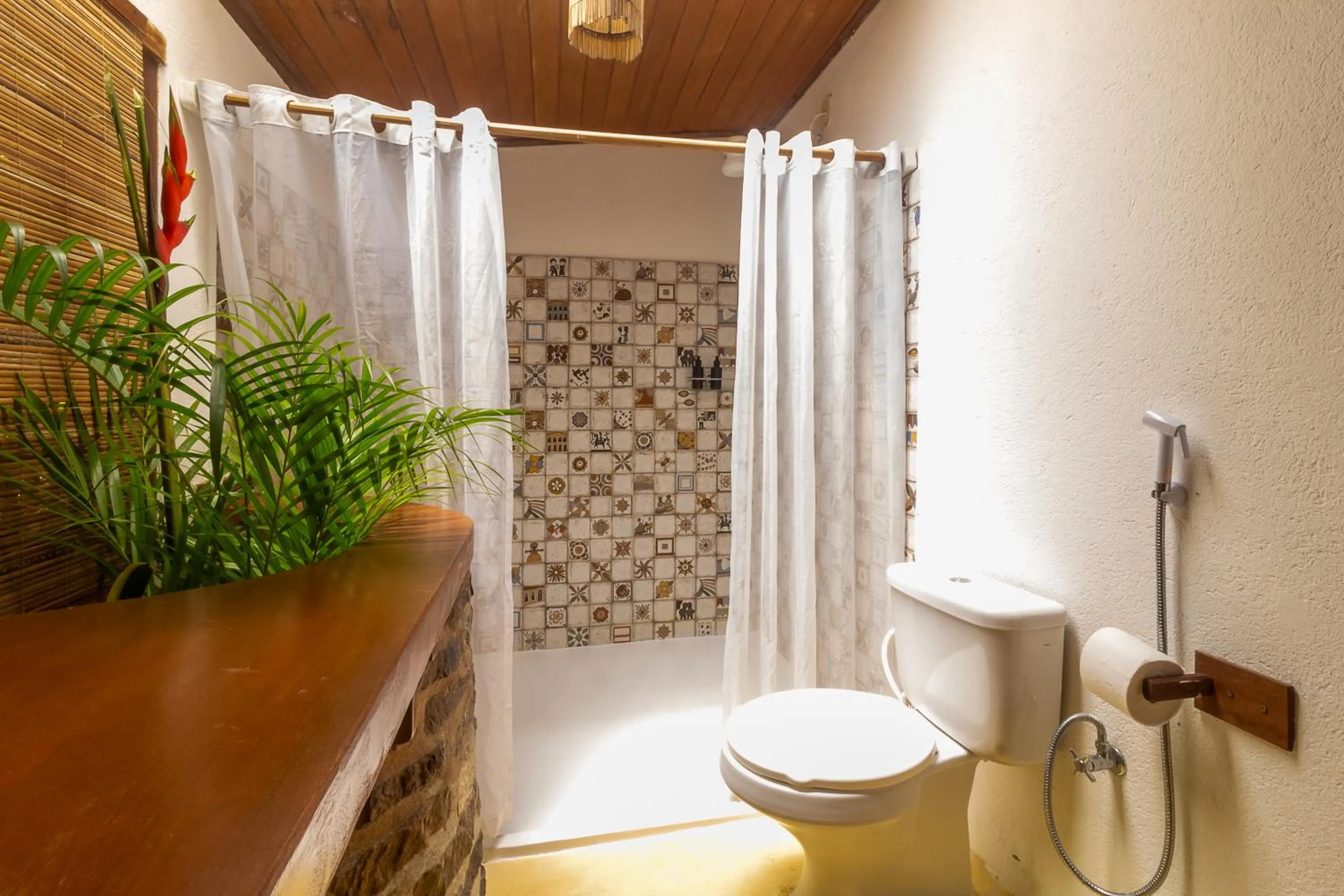 Bathroom in Pousada Jacarandá