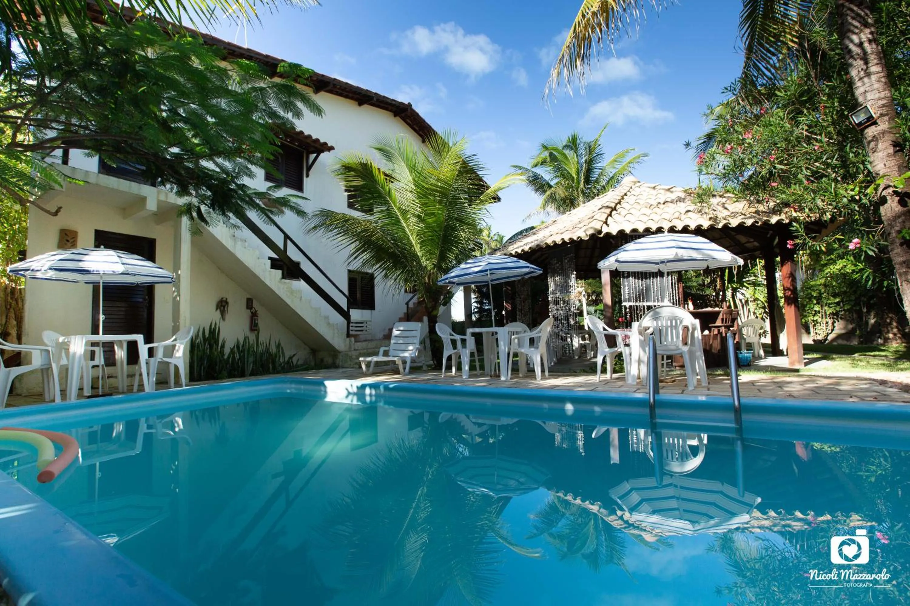 Swimming pool in Pousada Hibiscus