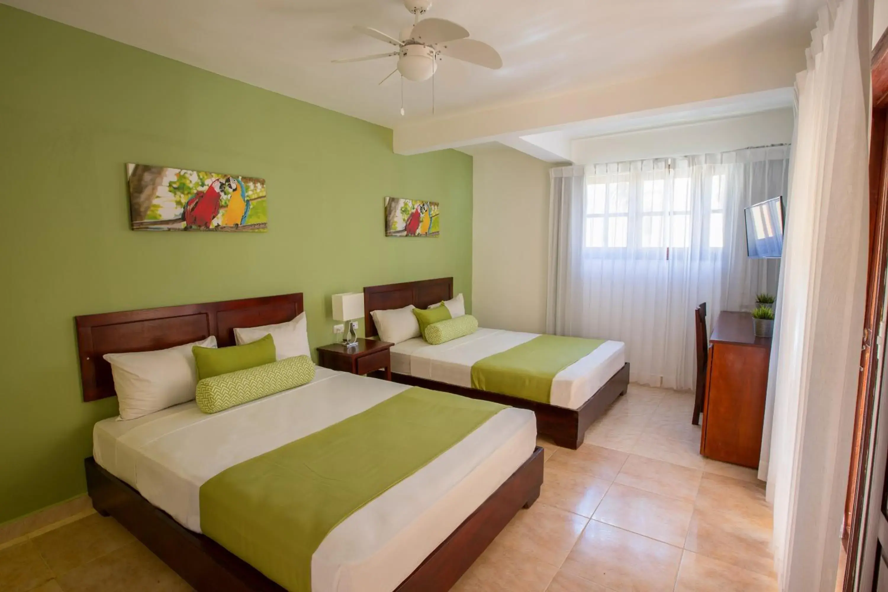 TV and multimedia, Bed in Hotel whala!bávaro - All Inclusive TV and multimedia, Bed in Hotel whala!bávaro - All Inclusive