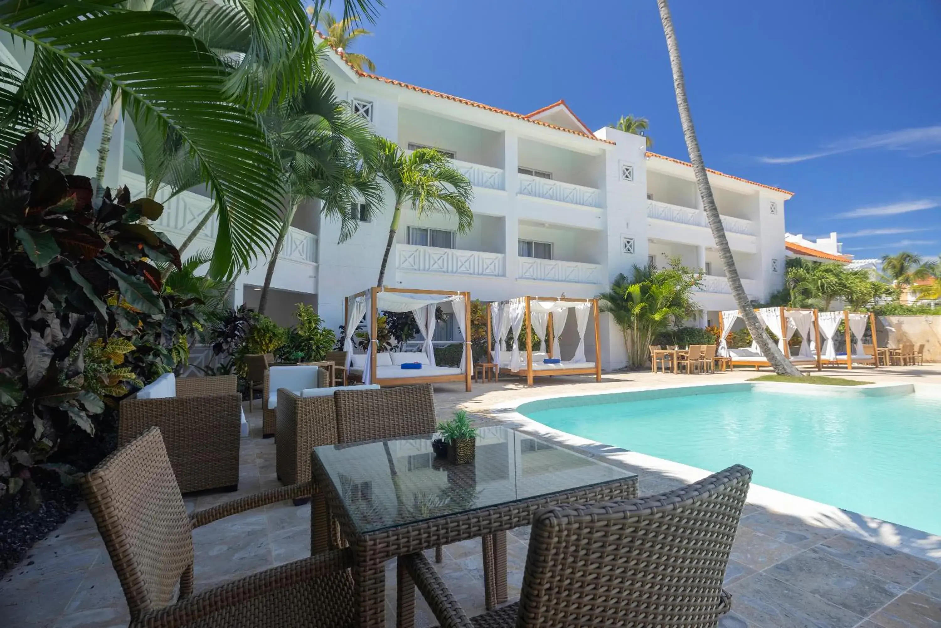 Swimming pool in Hotel whala!bávaro - All Inclusive Swimming pool in Hotel whala!bávaro - All Inclusive