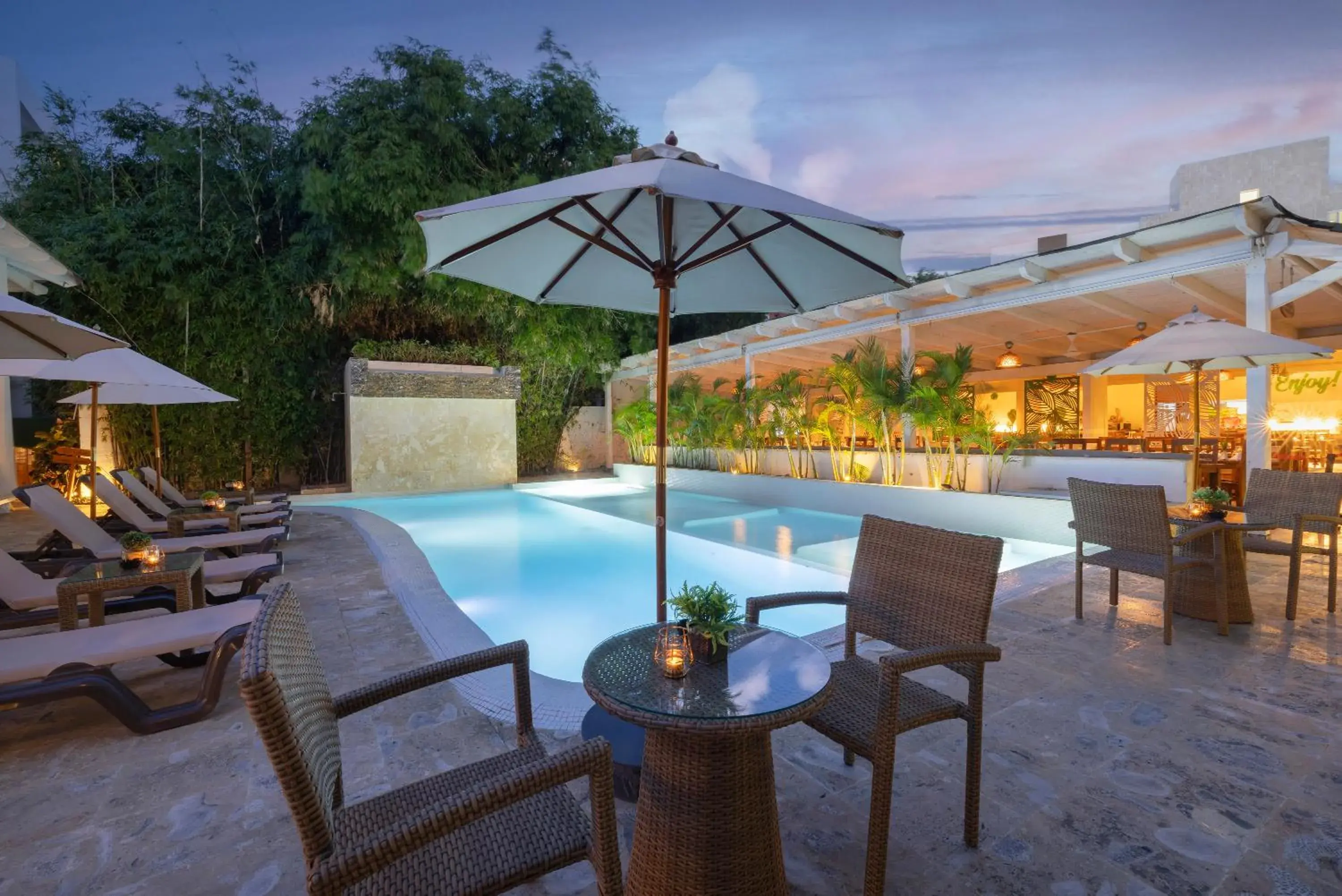 Swimming pool in Hotel whala!bávaro - All Inclusive Swimming pool in Hotel whala!bávaro - All Inclusive