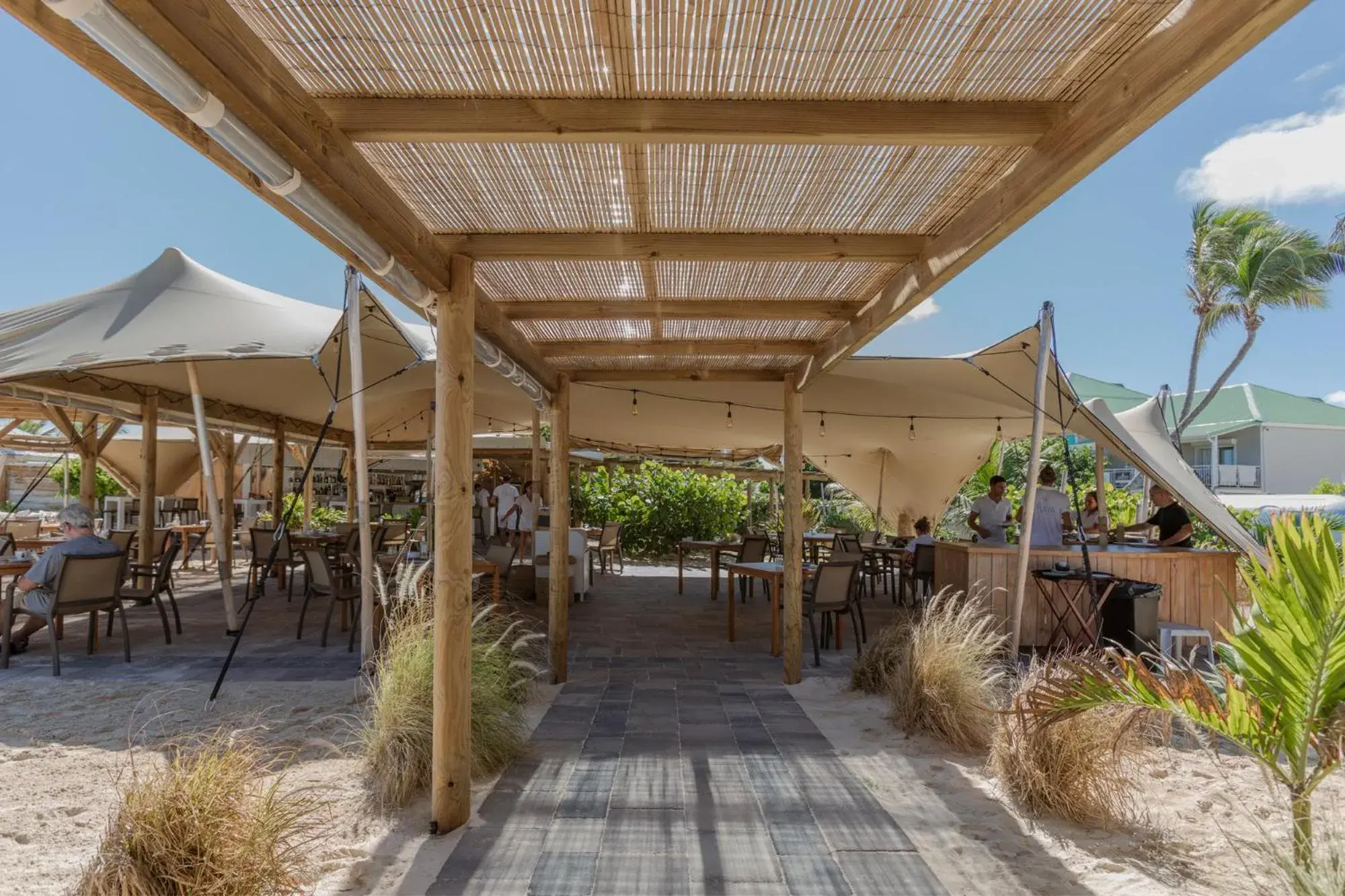 Restaurant/places to eat in La Playa Orient Bay Restaurant/places to eat in La Playa Orient Bay