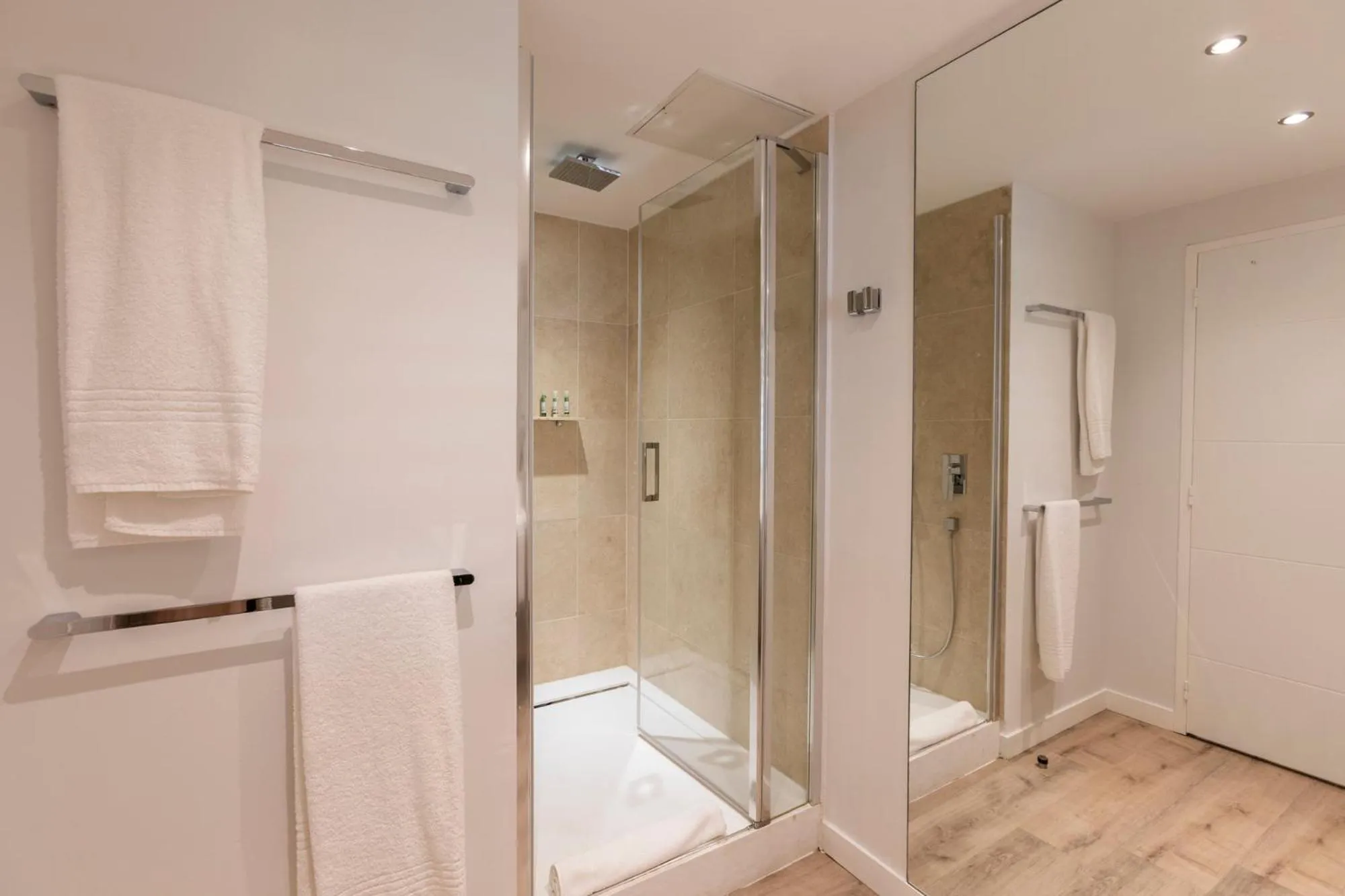 Shower in La Playa Orient Bay