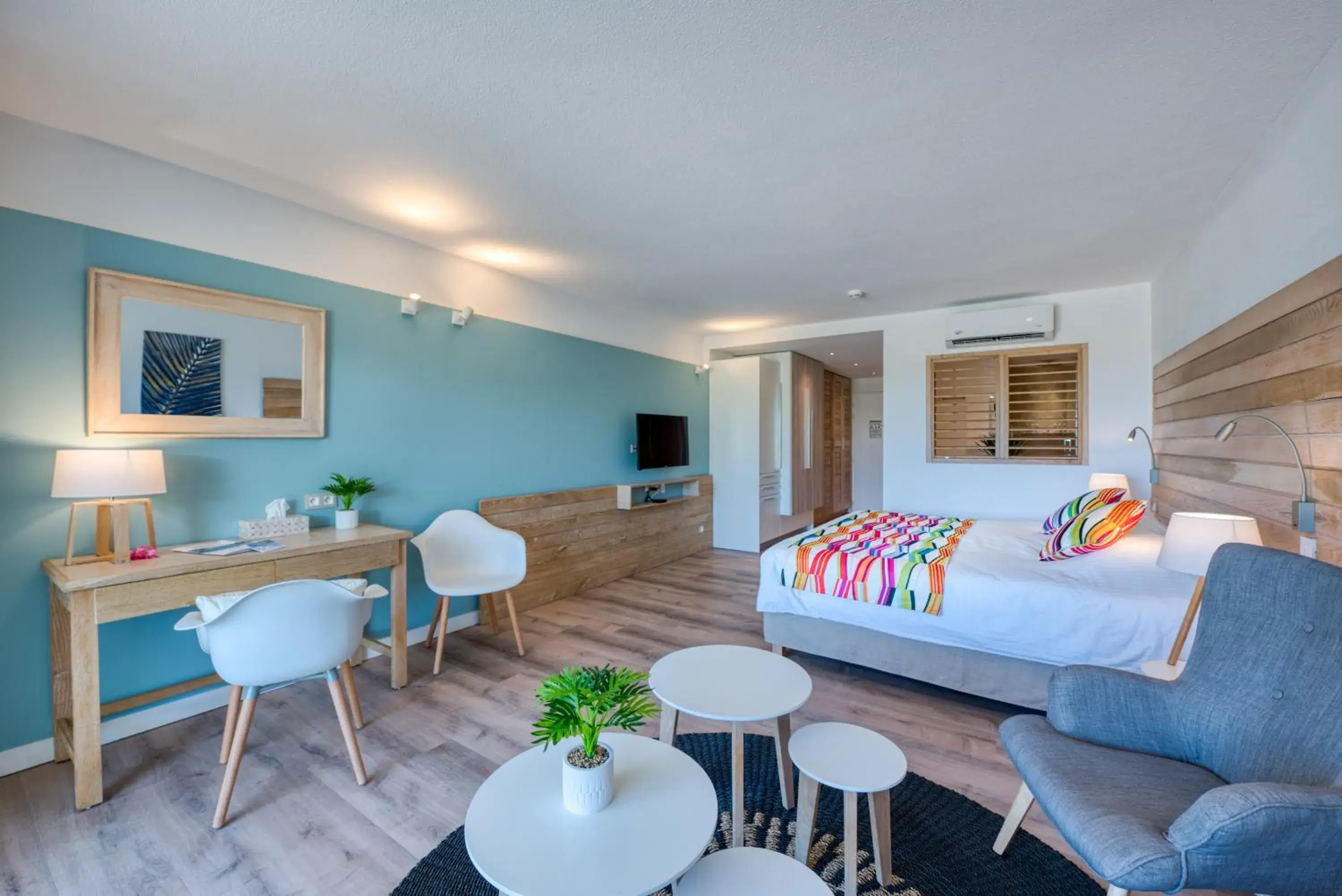 Living room, Bed in La Playa Orient Bay Living room, Bed in La Playa Orient Bay