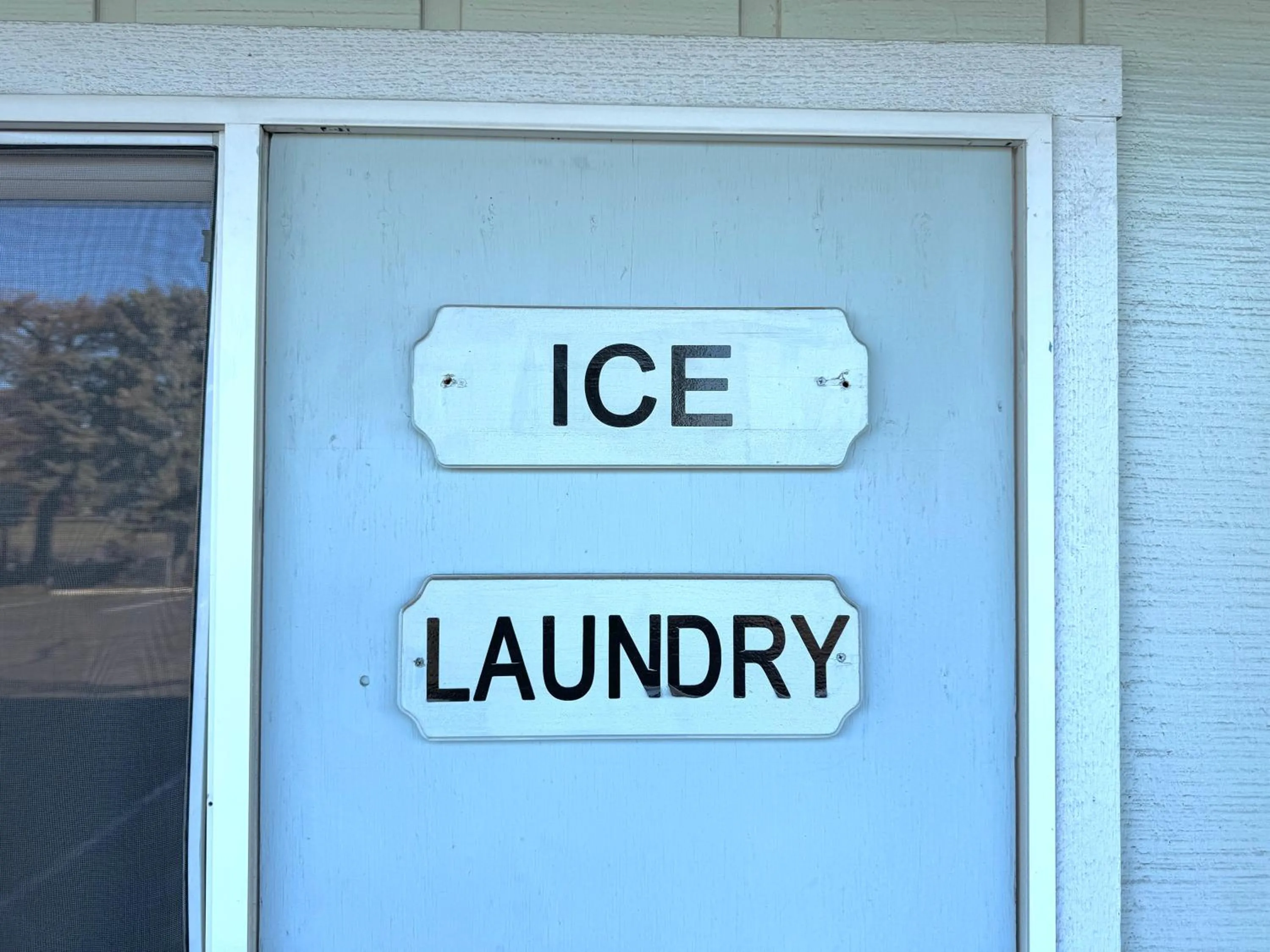 laundry in Snooz Inn