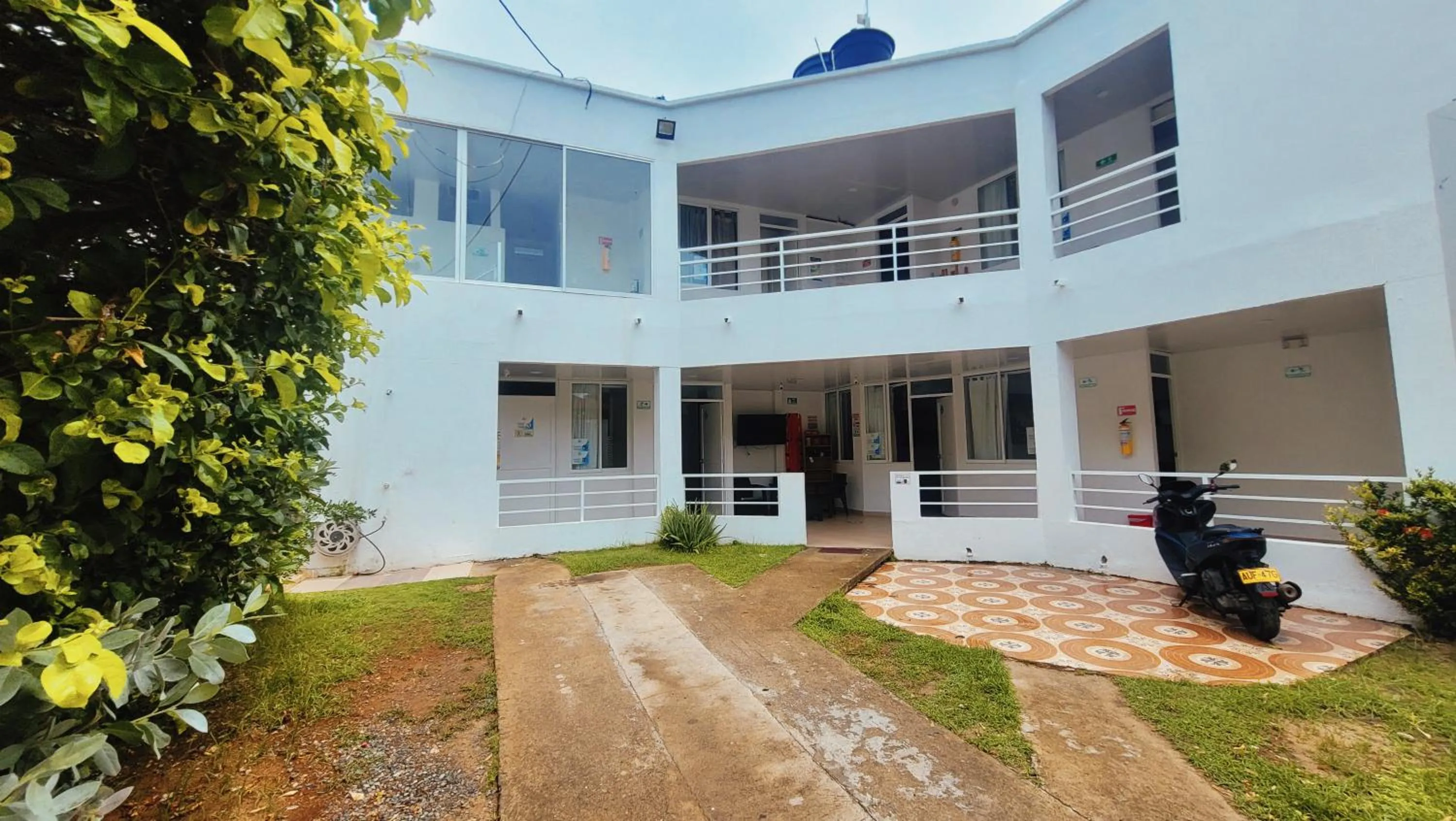 Facade/entrance in Hotel Olas