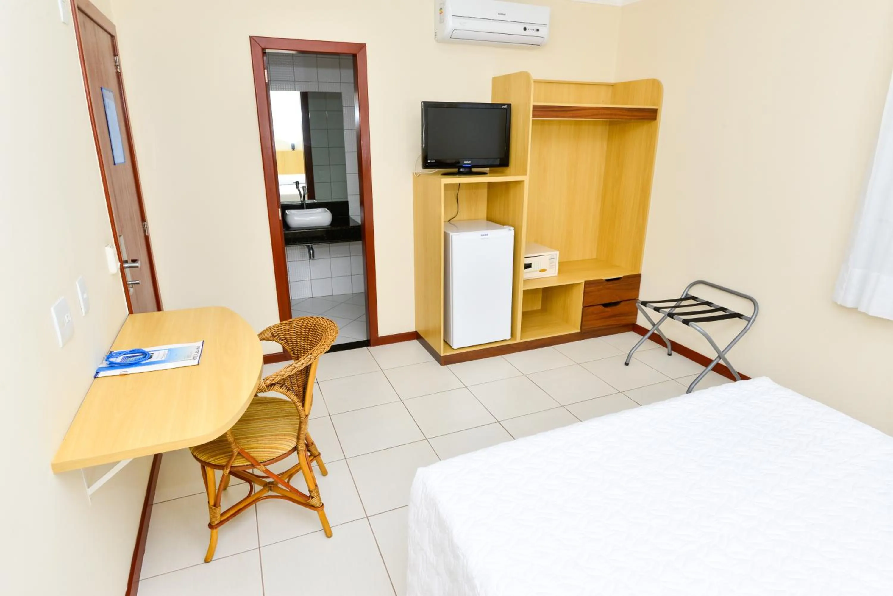 Photo of the whole room, Bed in Hotel Plaza Mar