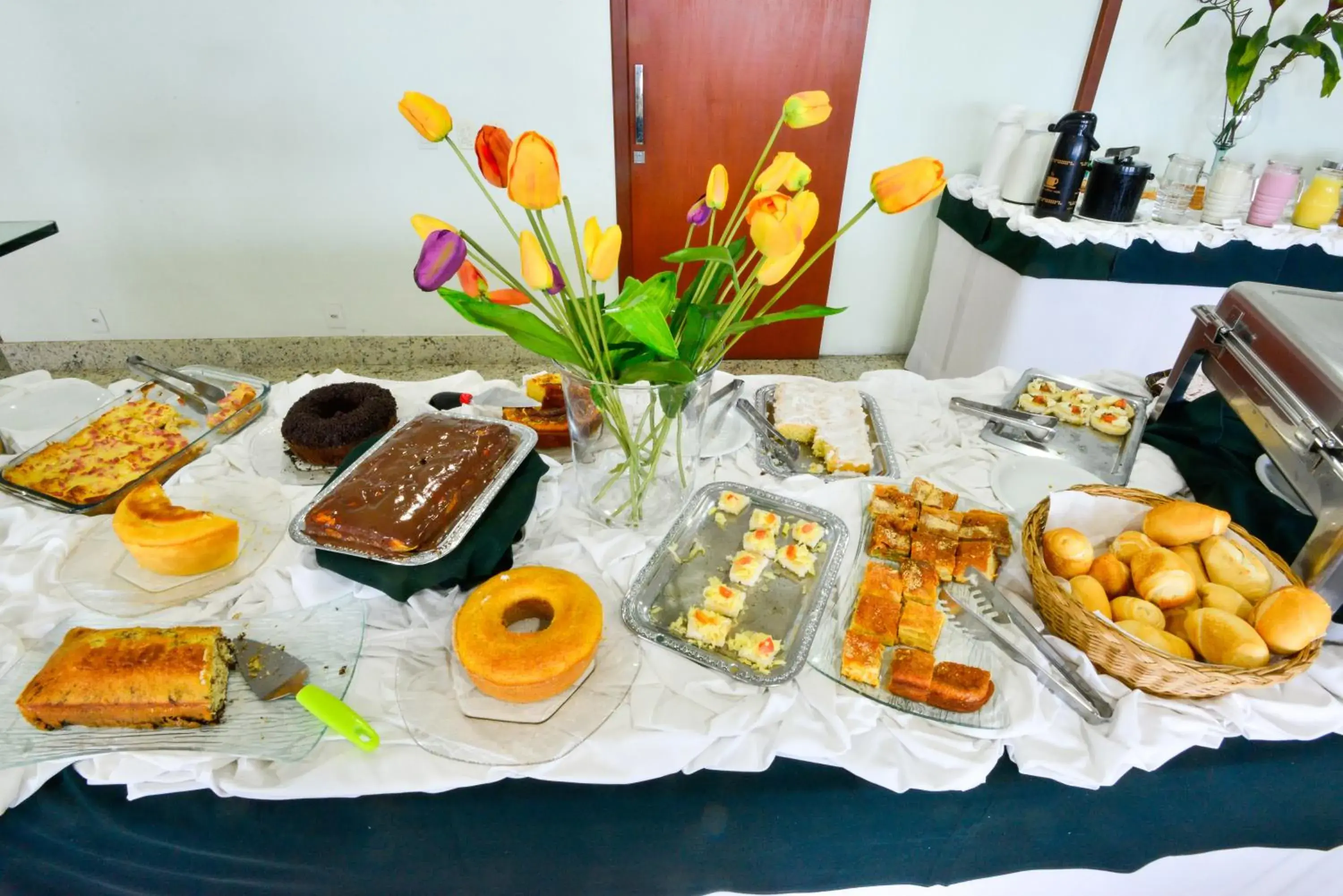 Buffet breakfast in Hotel Plaza Mar Buffet breakfast in Hotel Plaza Mar