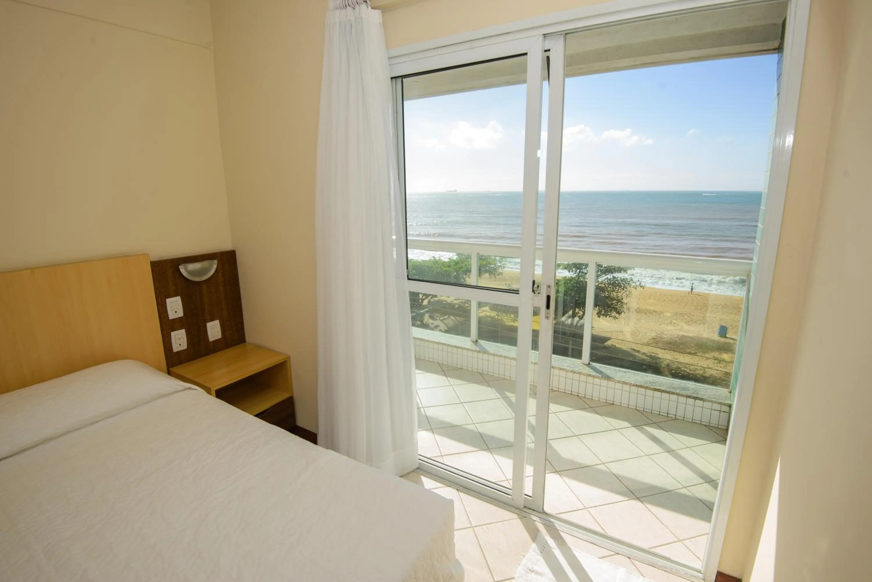 Balcony/Terrace, Bed in Hotel Plaza Mar