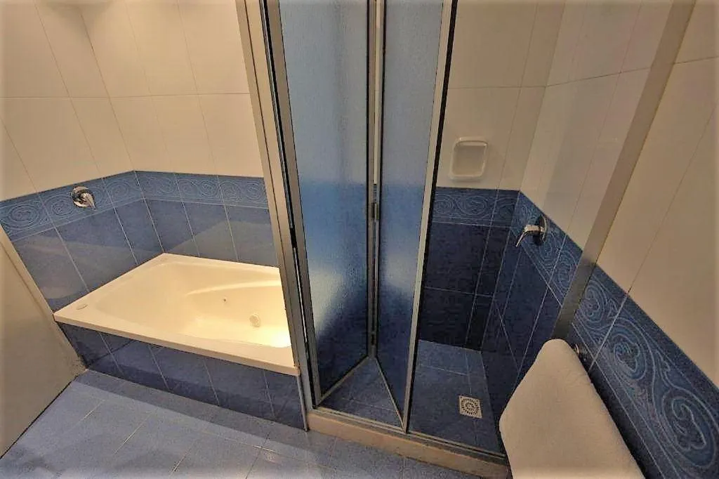 Hot Tub in Sur Hotel