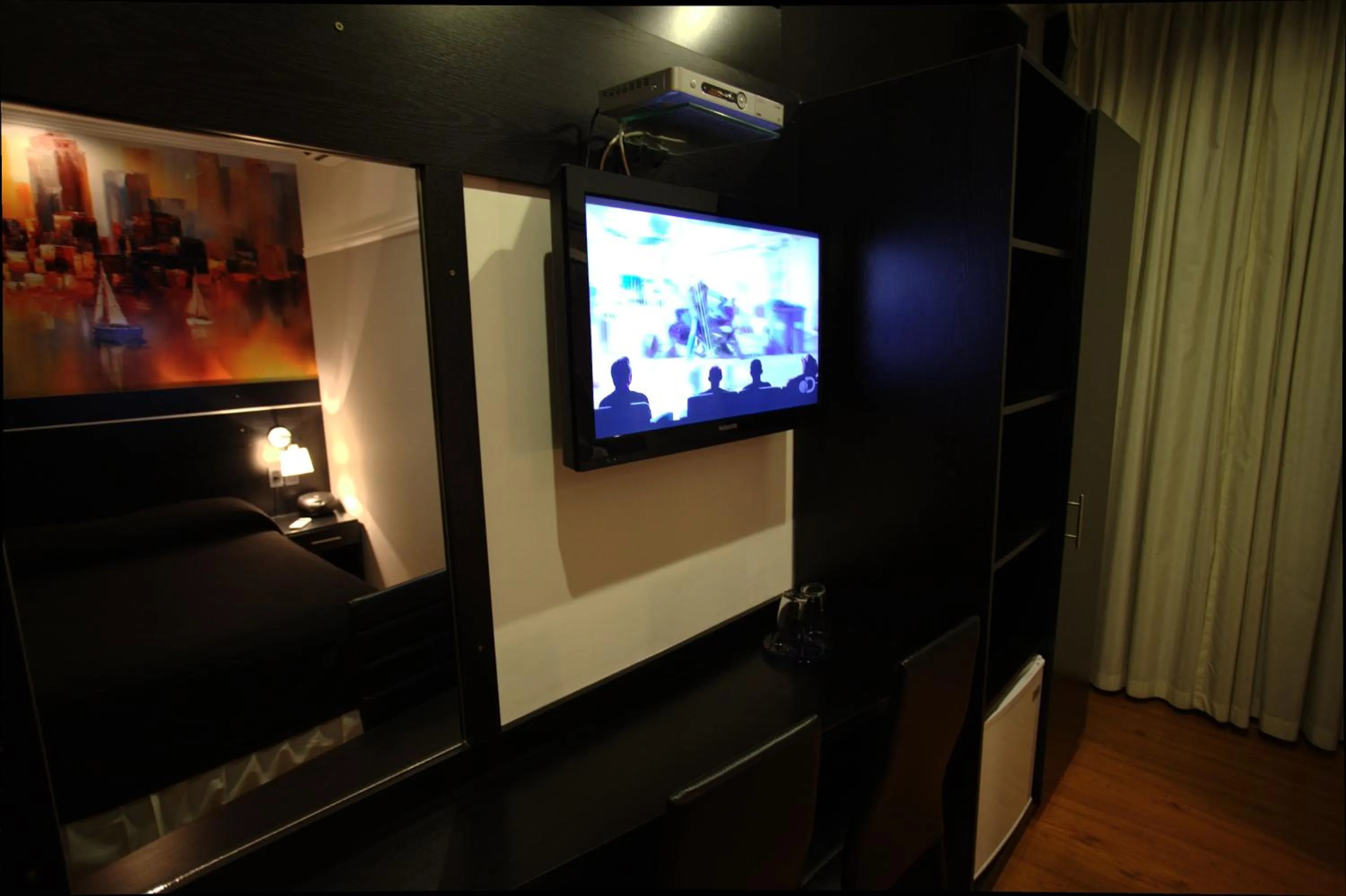 Photo of the whole room in Sur Hotel