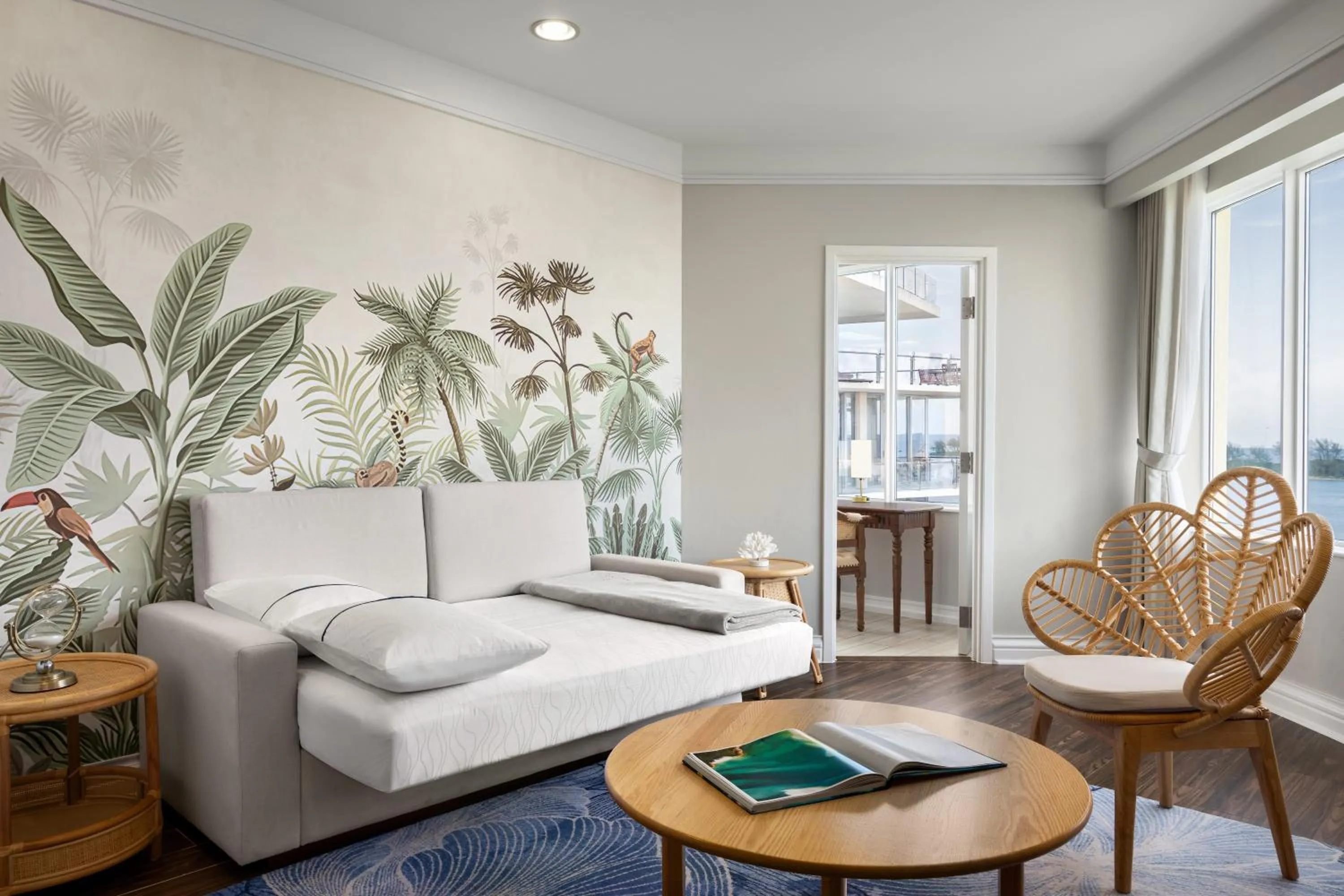 Bedroom in British Colonial Nassau