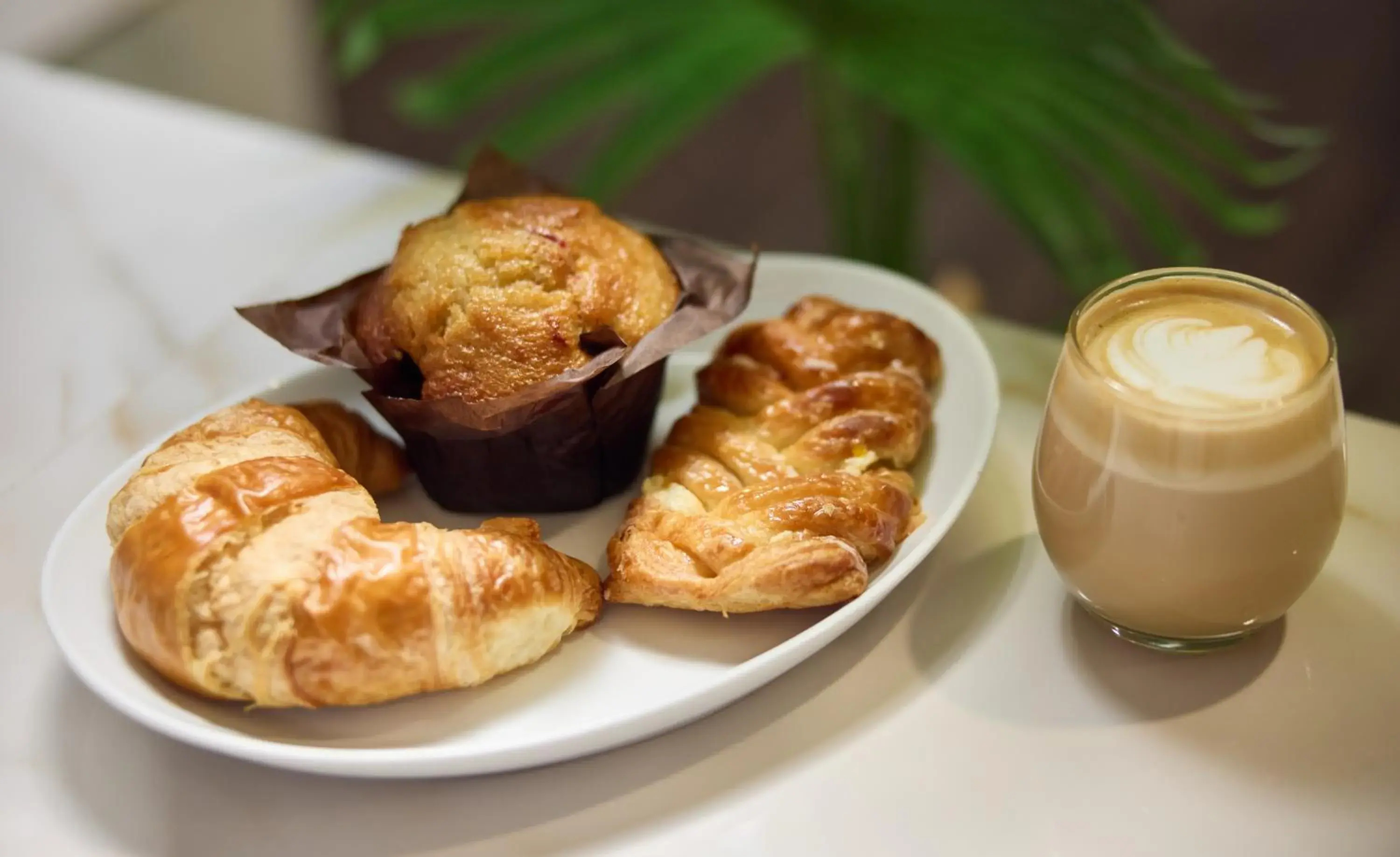 Breakfast in British Colonial Nassau Breakfast in British Colonial Nassau