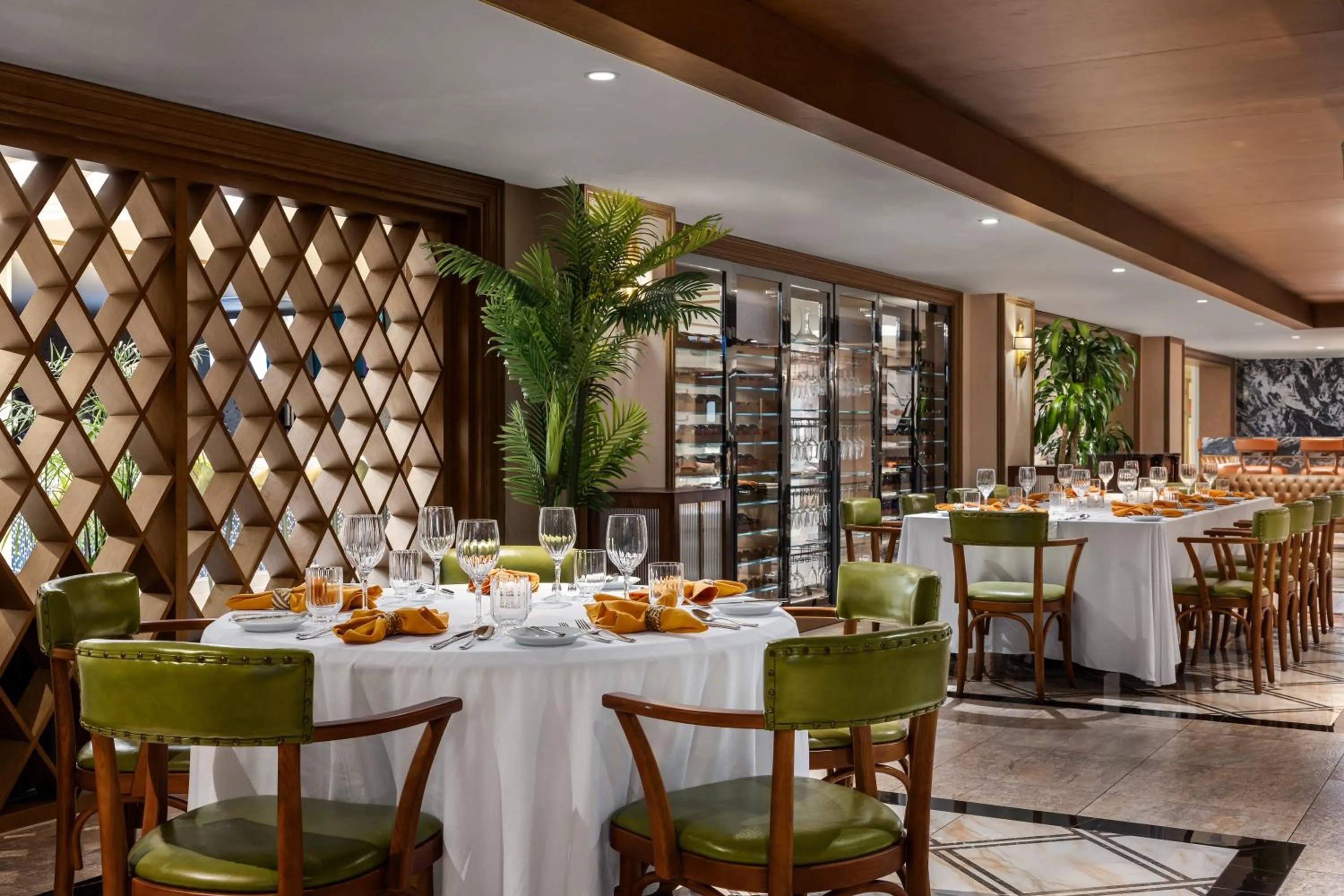 Restaurant/places to eat in British Colonial Nassau