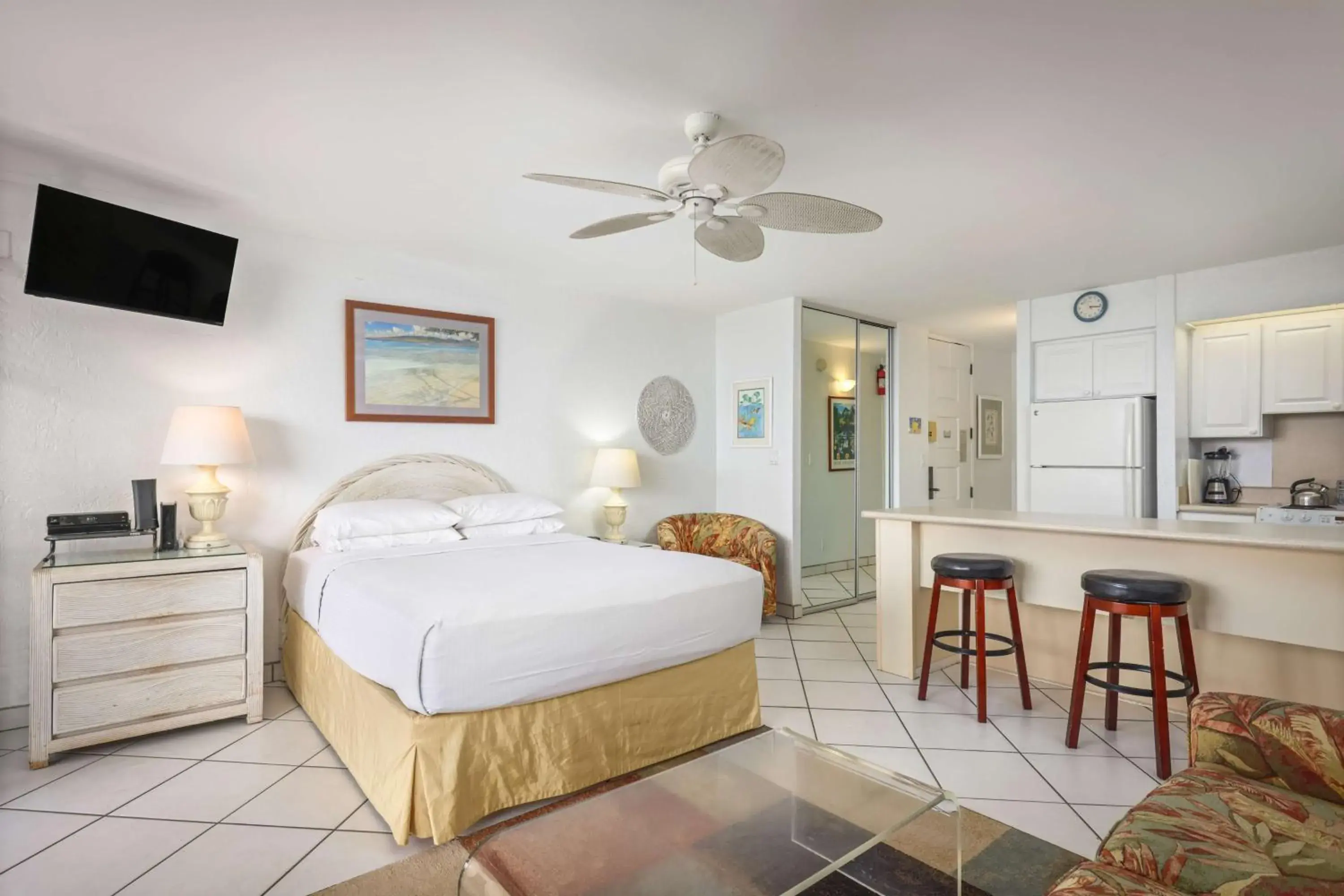 Bed in Aston at Papakea Resort Bed in Aston at Papakea Resort