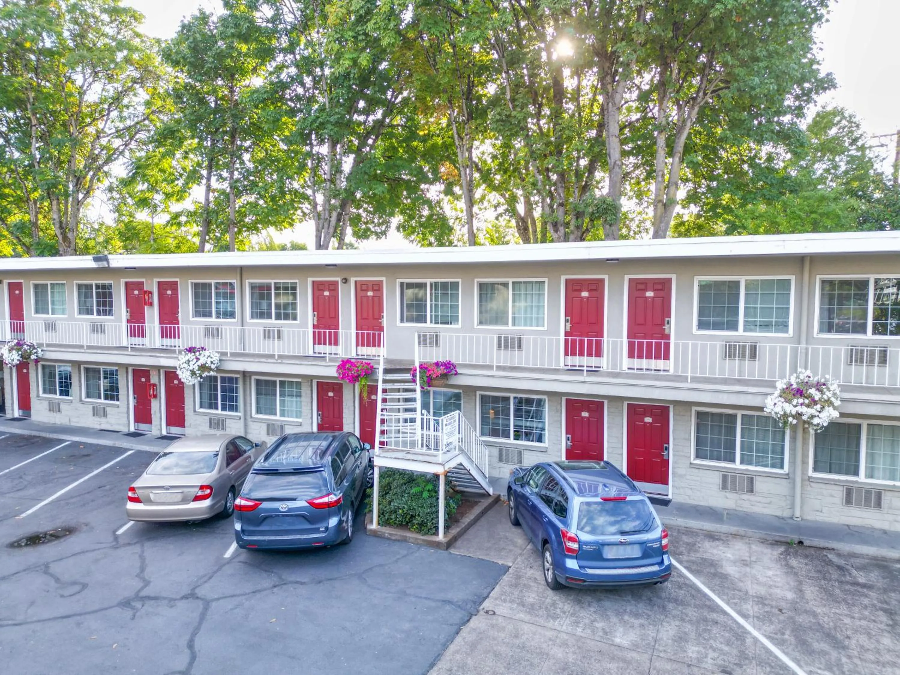 Campus Inn & Suites Eugene Downtown