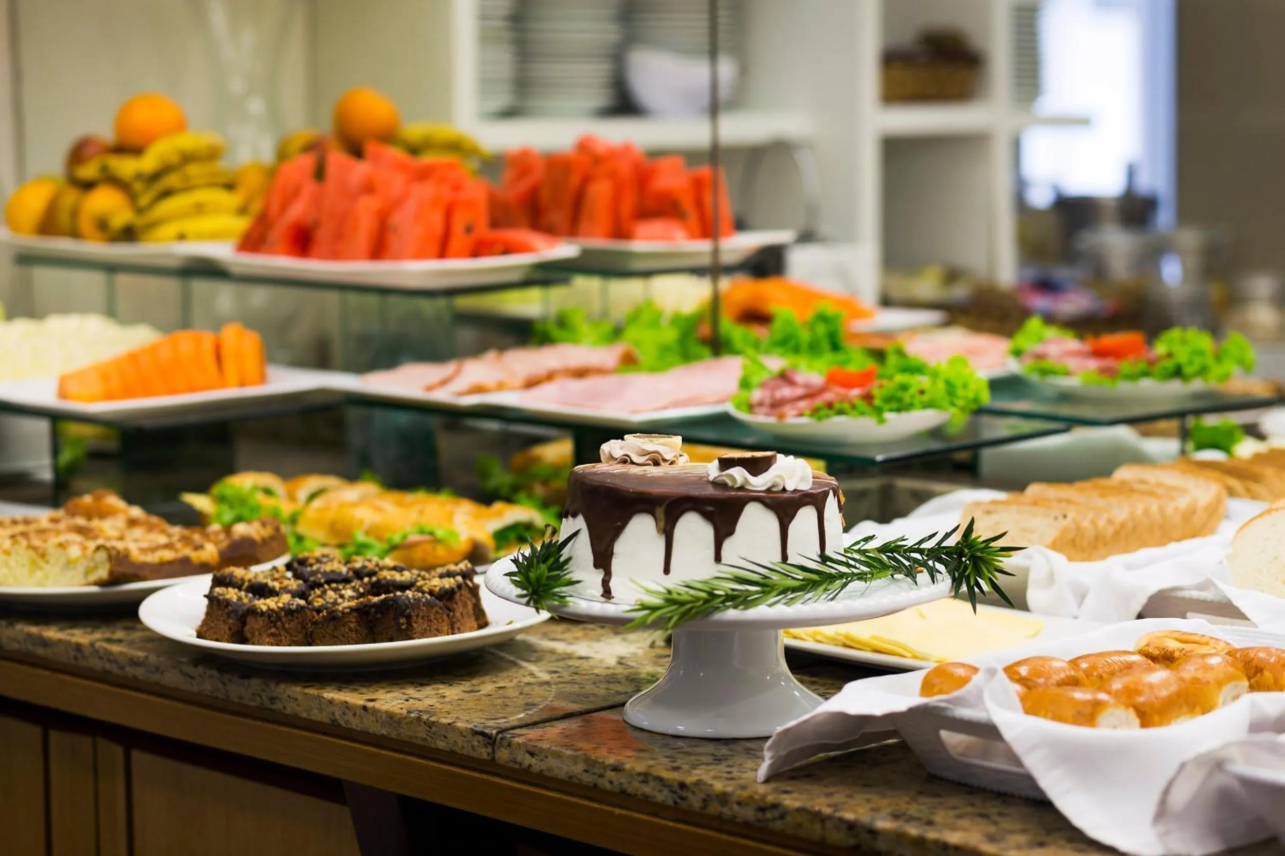 Restaurant/places to eat in Tropikalya Prime Hotel