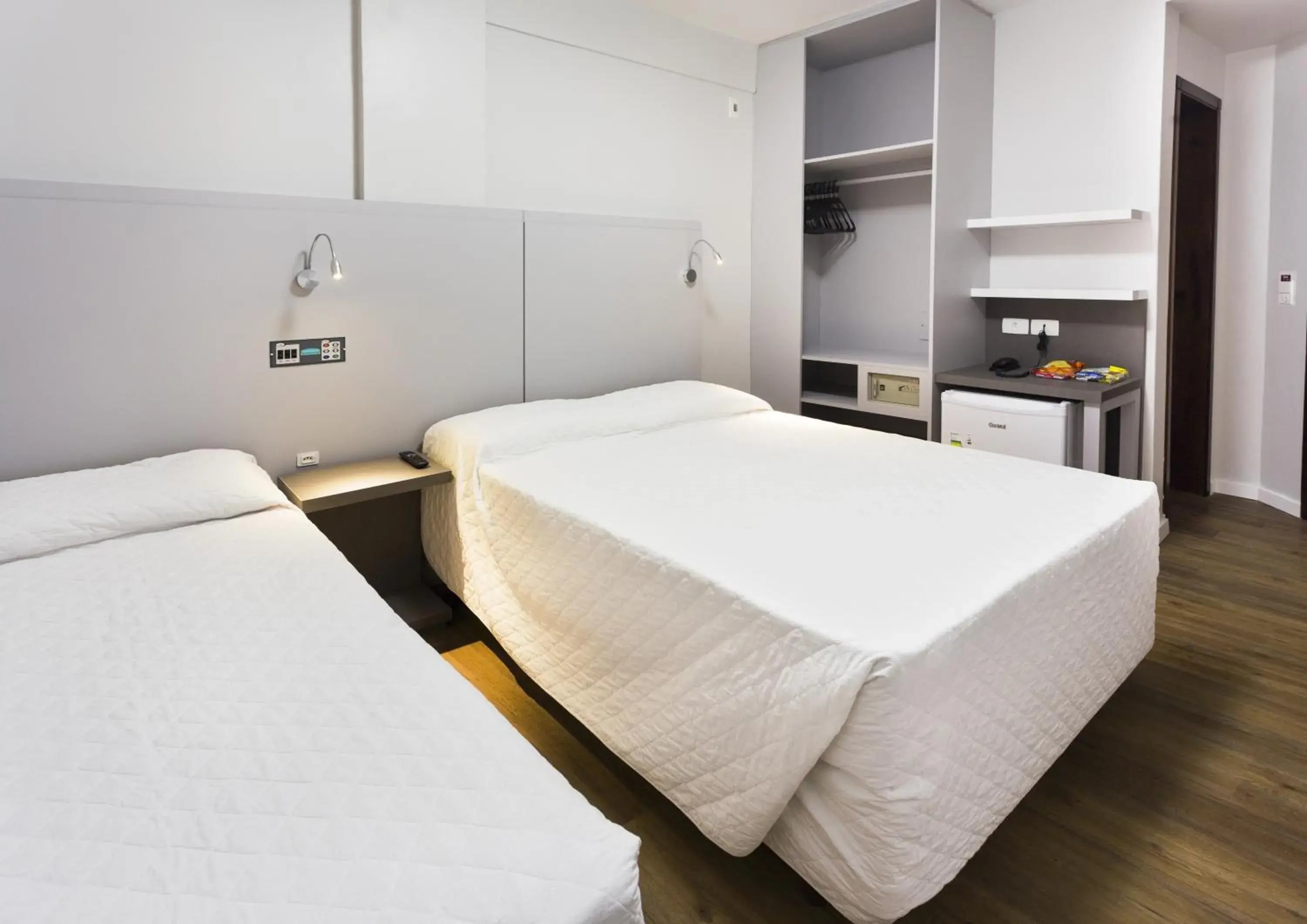 Restaurant/places to eat, Bed in Tropikalya Prime Hotel Restaurant/places to eat, Bed in Tropikalya Prime Hotel