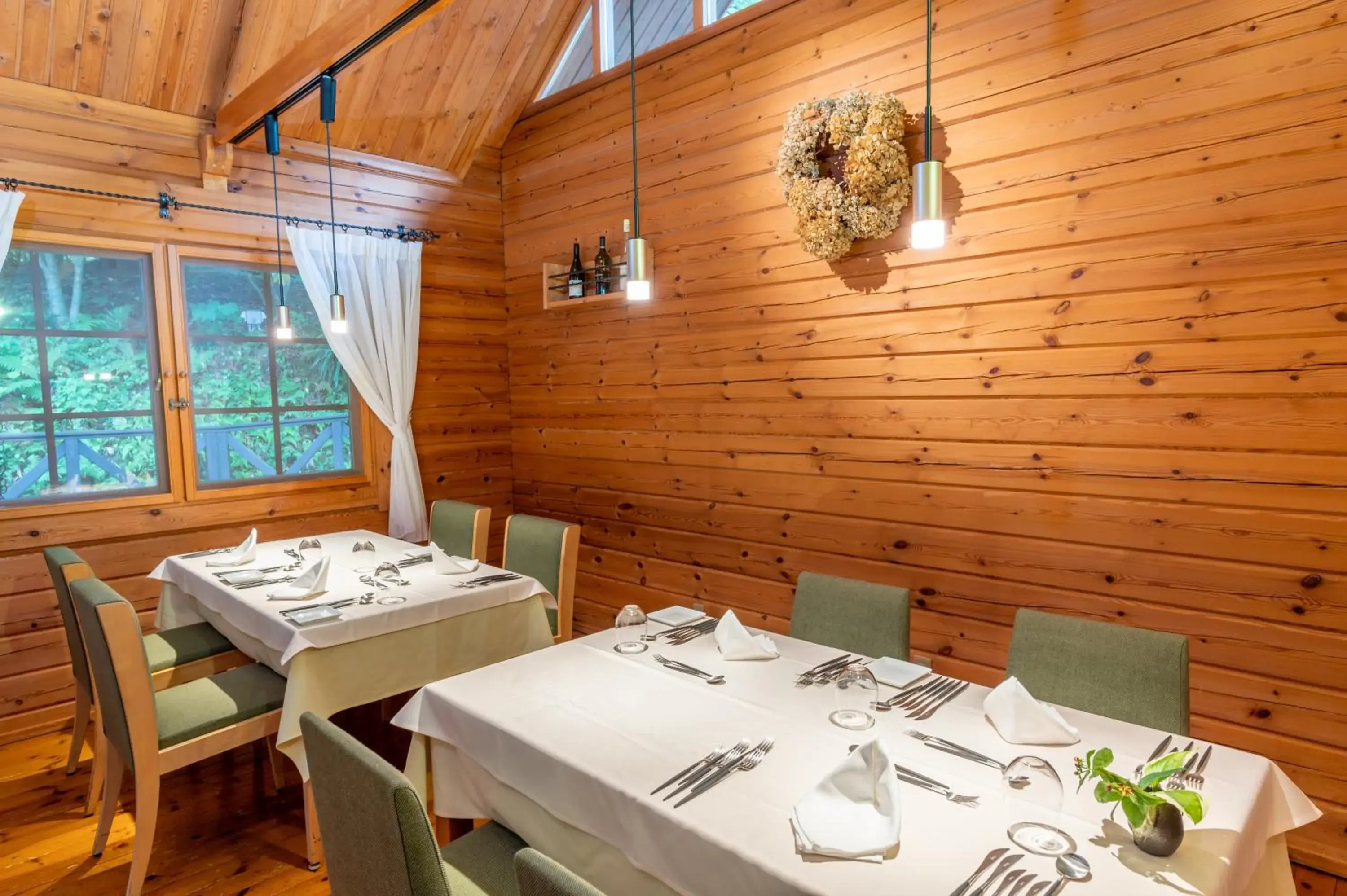 Restaurant/places to eat in Motoyu Kosenkaku Restaurant/places to eat in Motoyu Kosenkaku